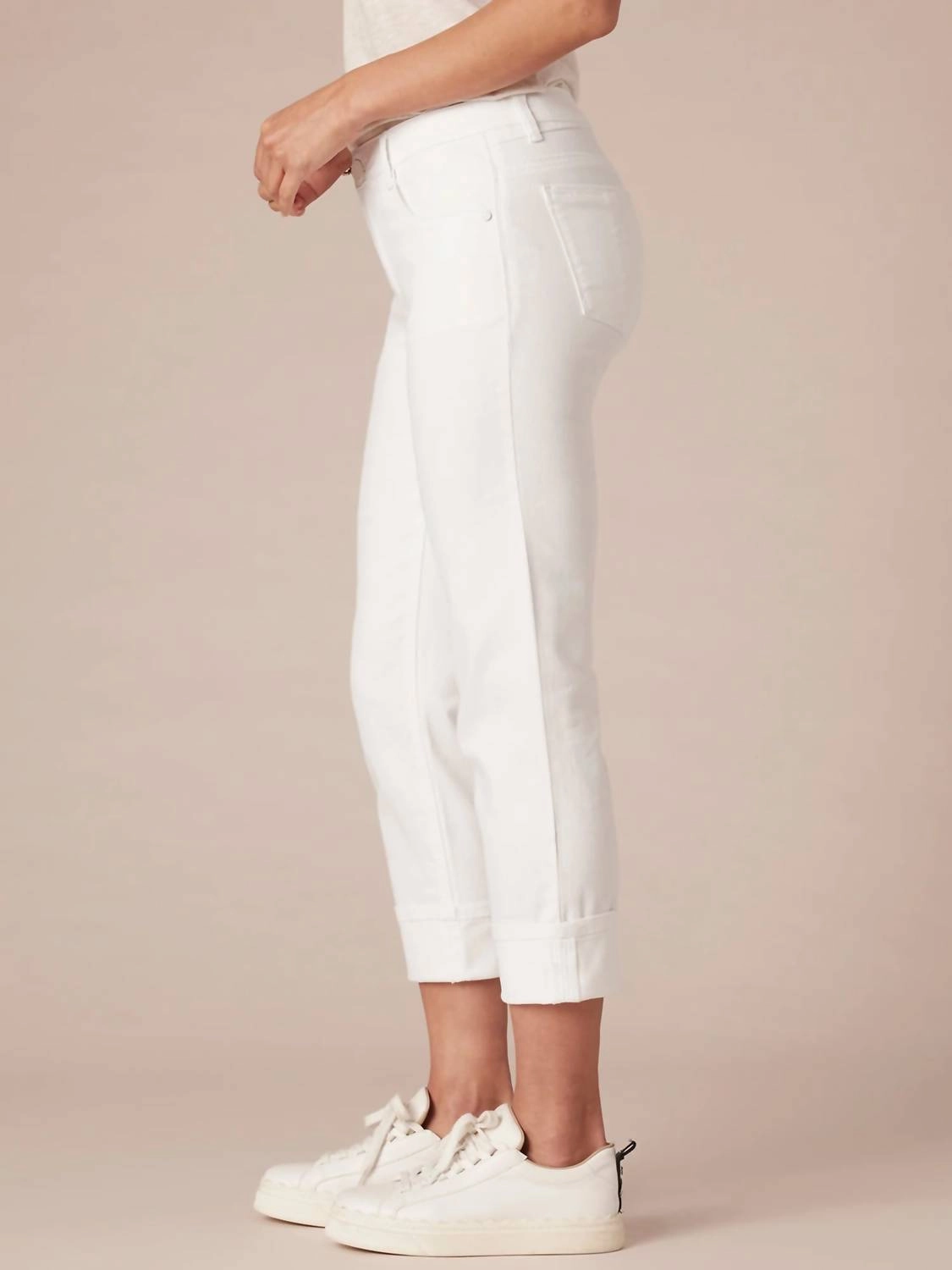 Absolution Mid-Rise Flex-Ellent Girlfriend Jean With Cropped Hem In Optic White