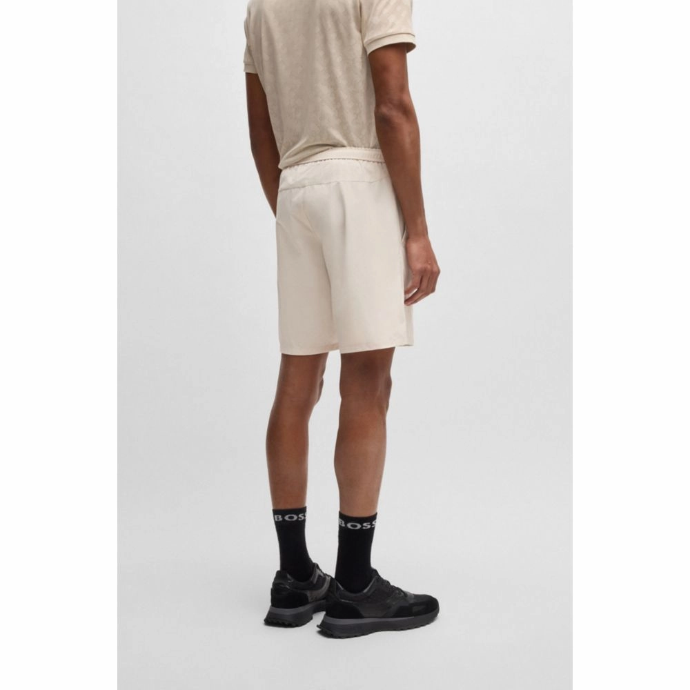 Active tennis shorts in quick-dry super-stretch fabric