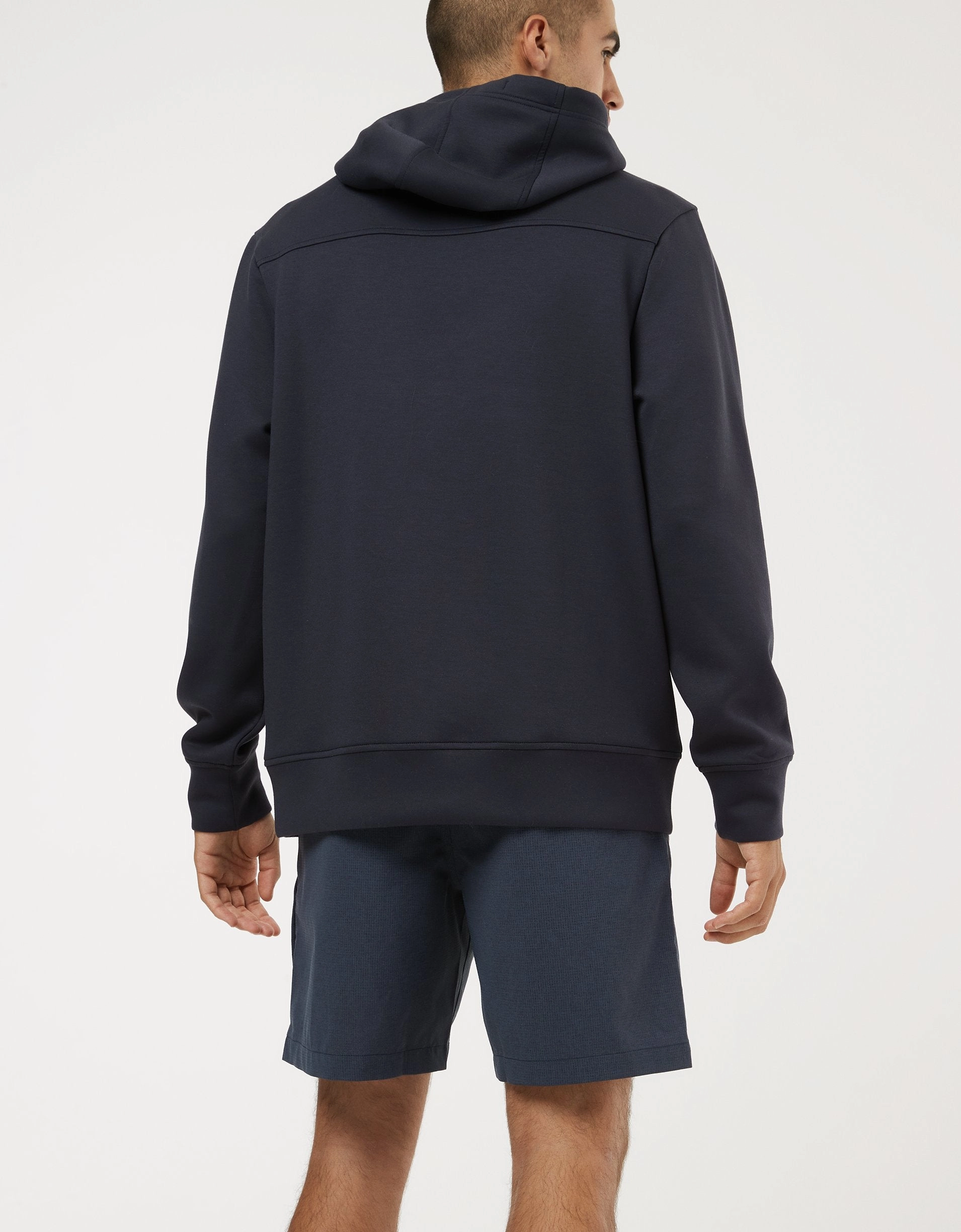AE 24/7 Flex 8" Club Short
