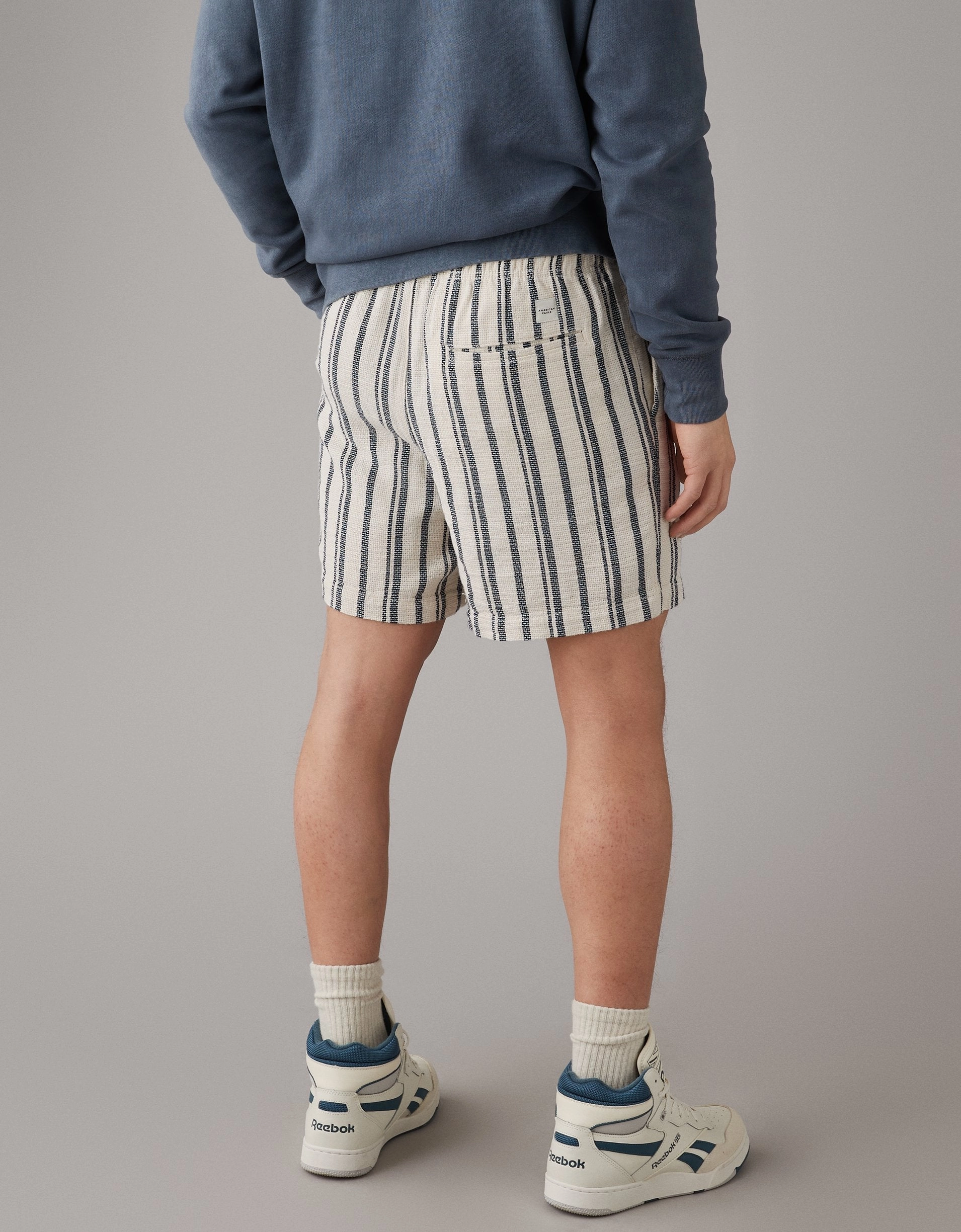 AE Flex 7" Lived-In Trekker Short