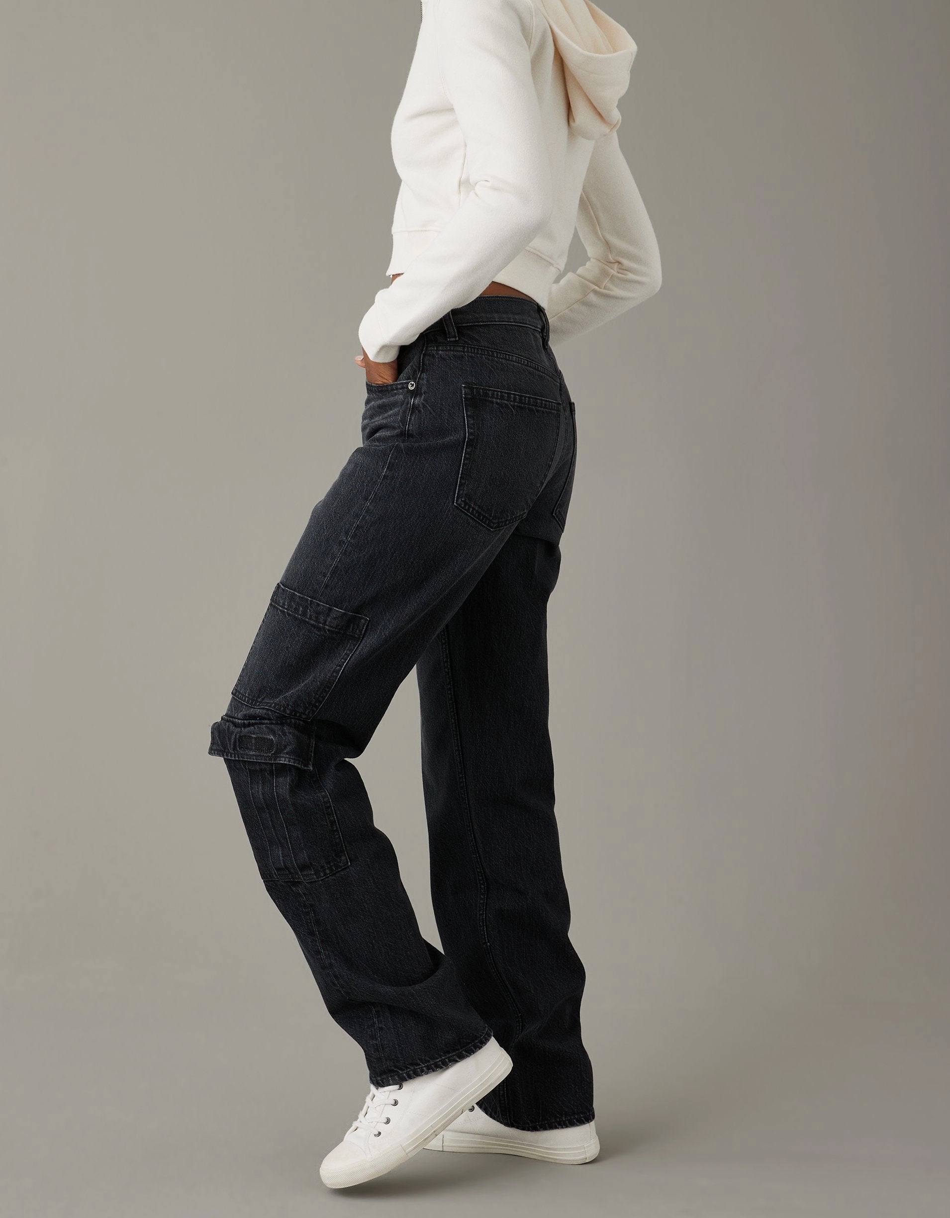 AE Super High-Waisted Baggy Straight Cargo Jean