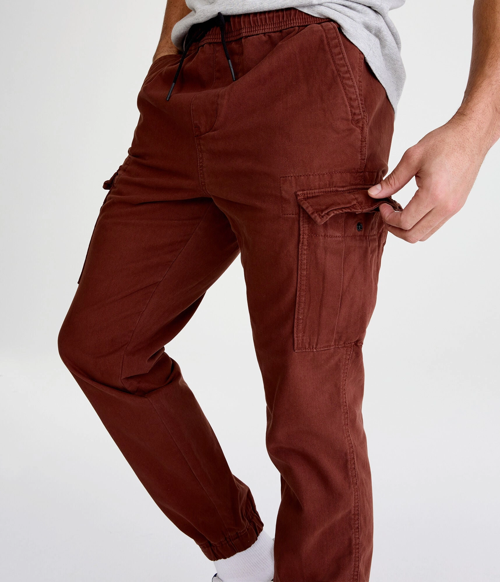 Aeropostale Men's Twill Cargo Joggers