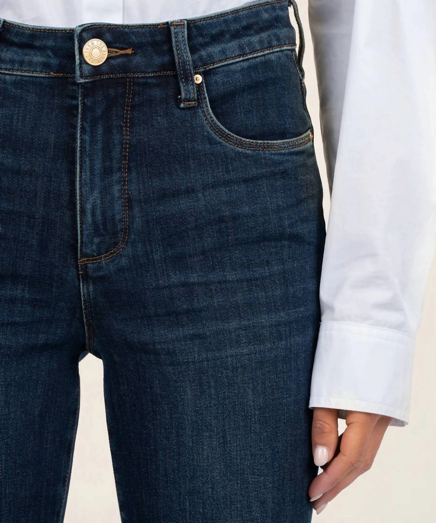 Ana Flare Jeans In Neutral Wash