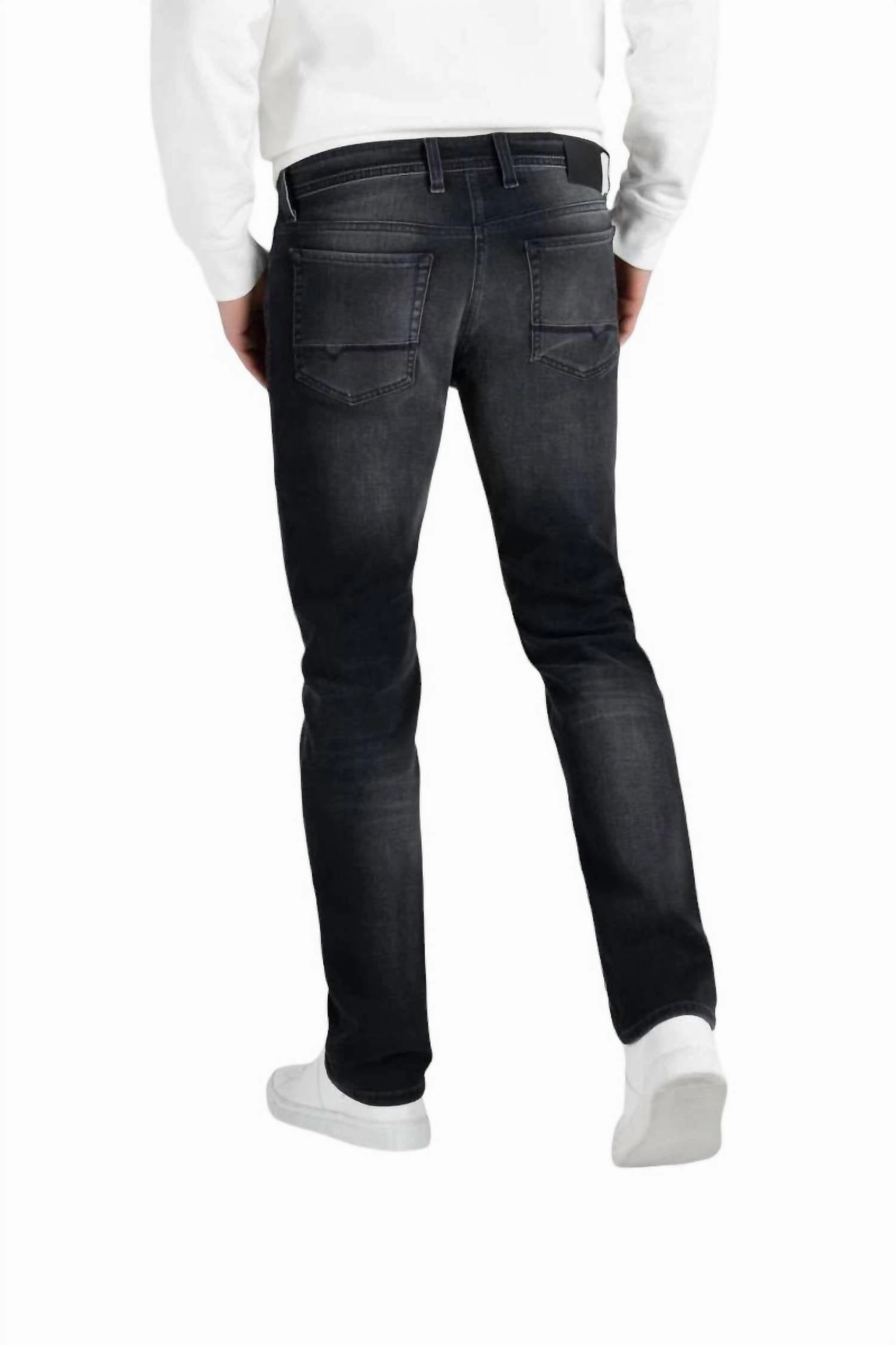 Arne Left Hand Jeans In Black Black
