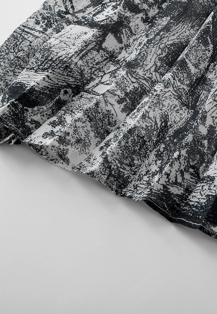 Black-and-shite Motif Chiffon Pleated Skirt