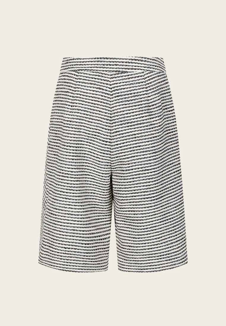 Black and White Stripe High-waisted Tweed Knee-length Shorts