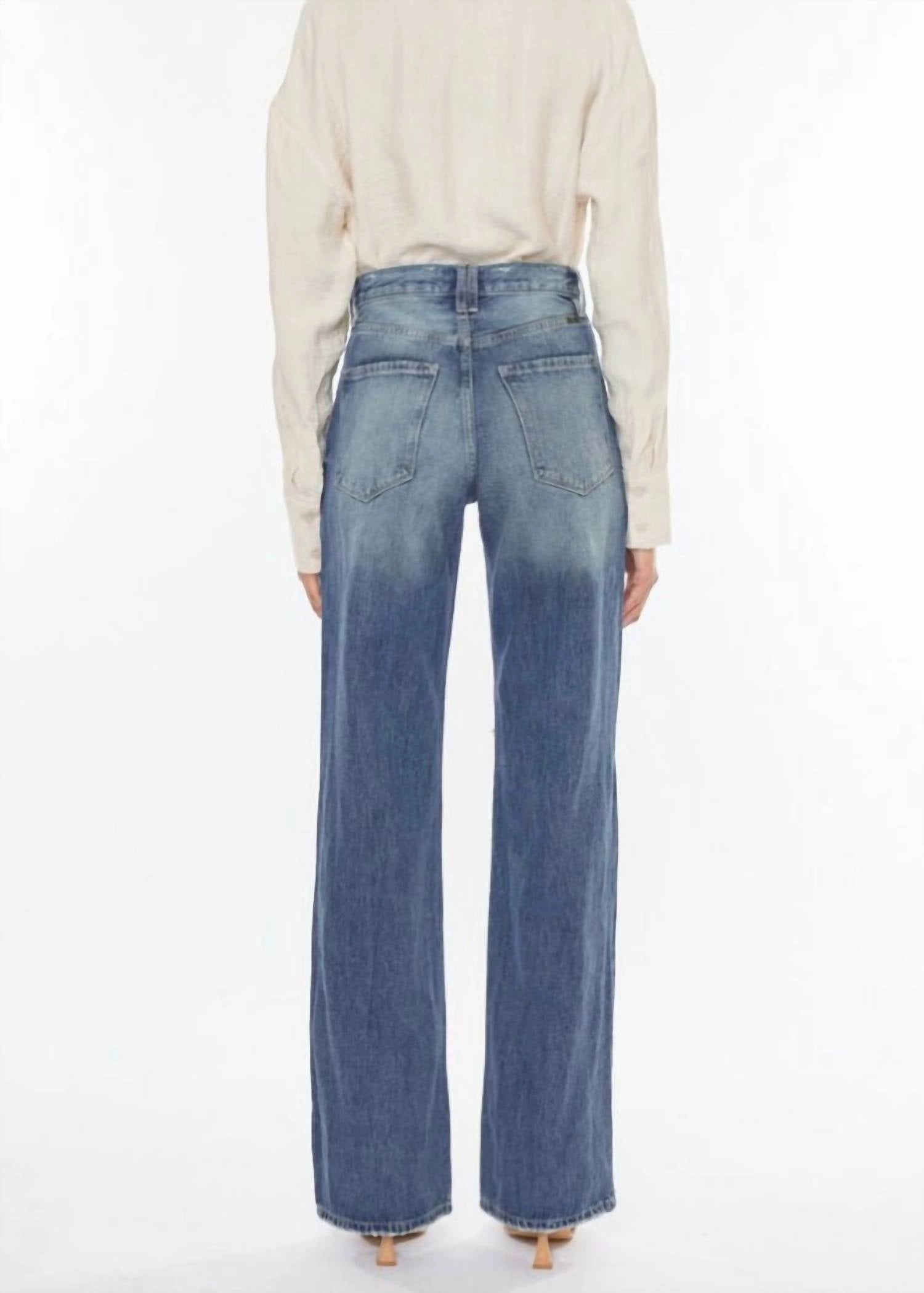 Charlotte Jeans In Medium Blue