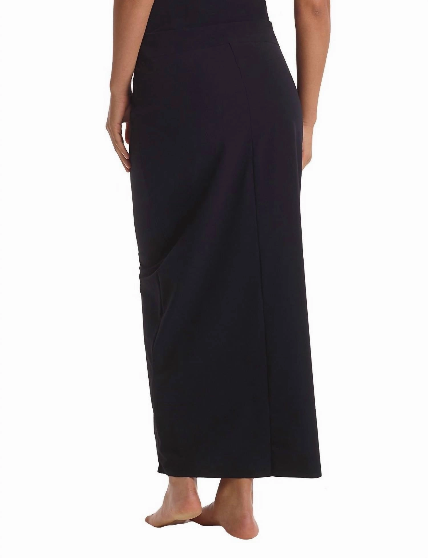 Classic Maxi Half Slip Skirt In Black