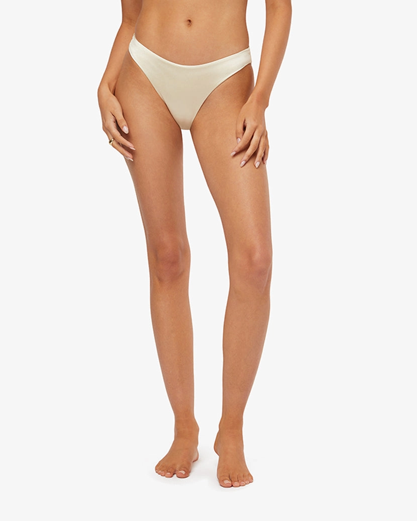 Classic Scoop Bottom