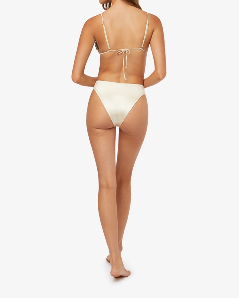 Classic Scoop Bottom