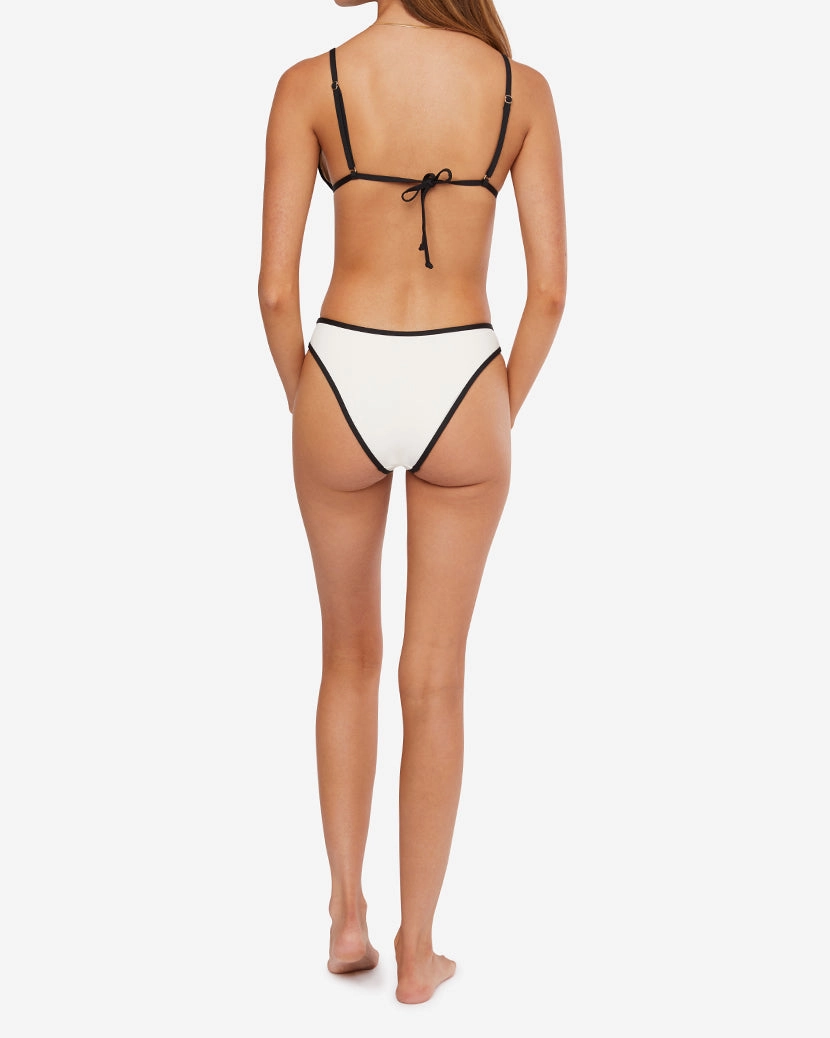 Classic Scoop Bottom