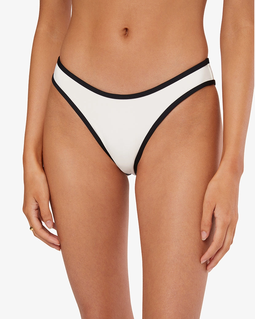 Classic Scoop Bottom