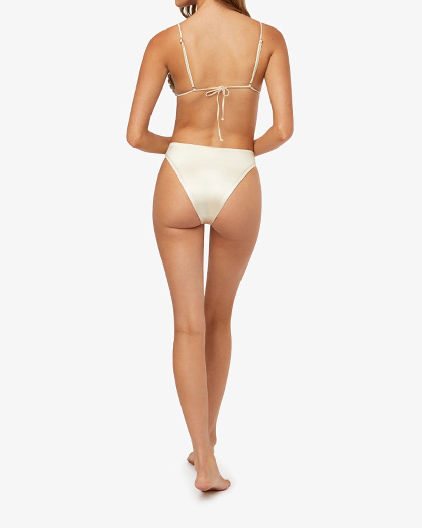 Classic Scoop Bottom