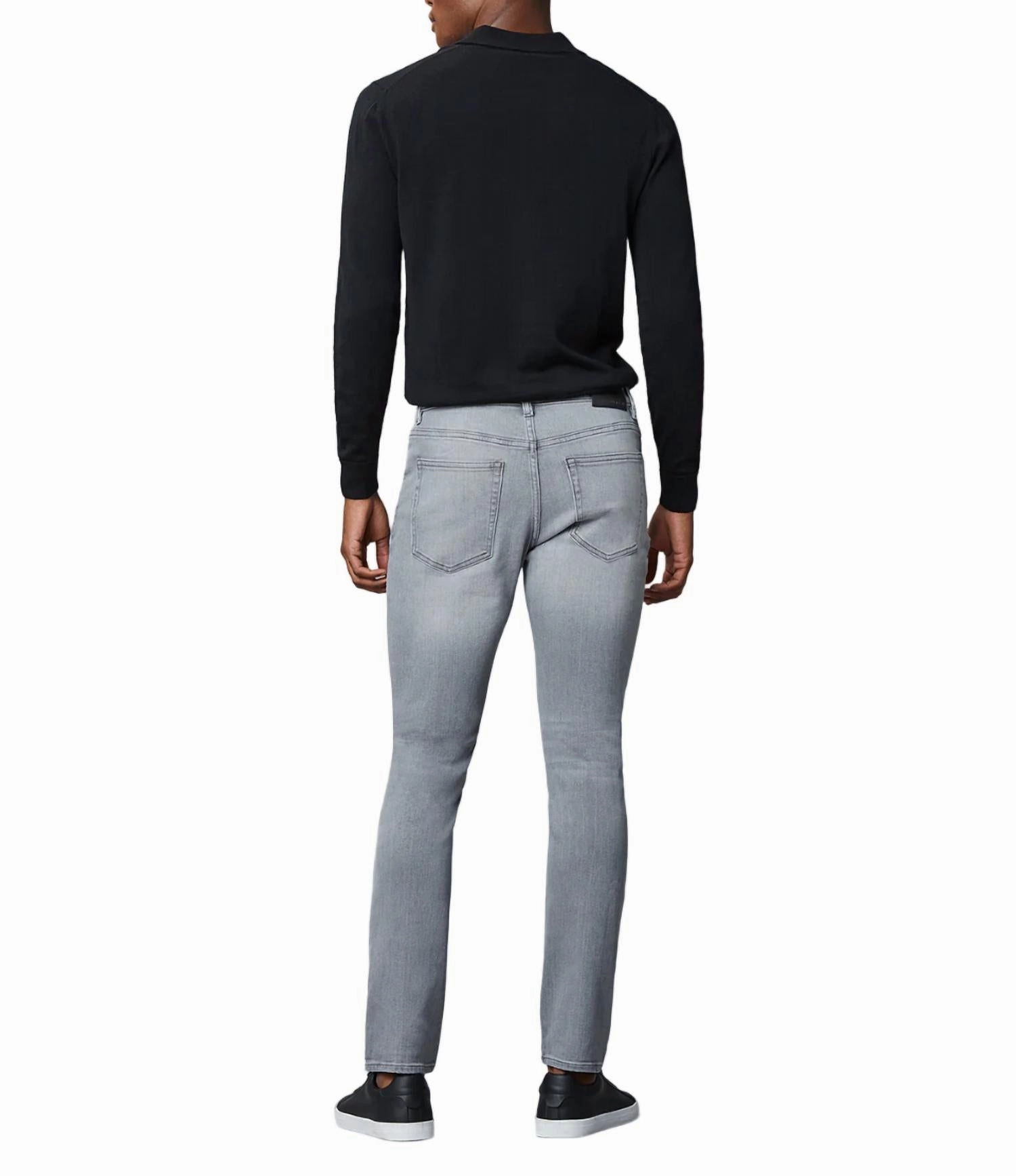 Cooper Tapered Jean In Light Smoke