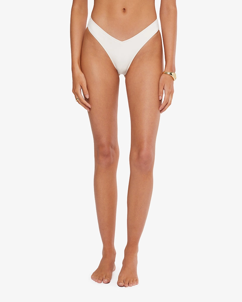 Delilah Bottom