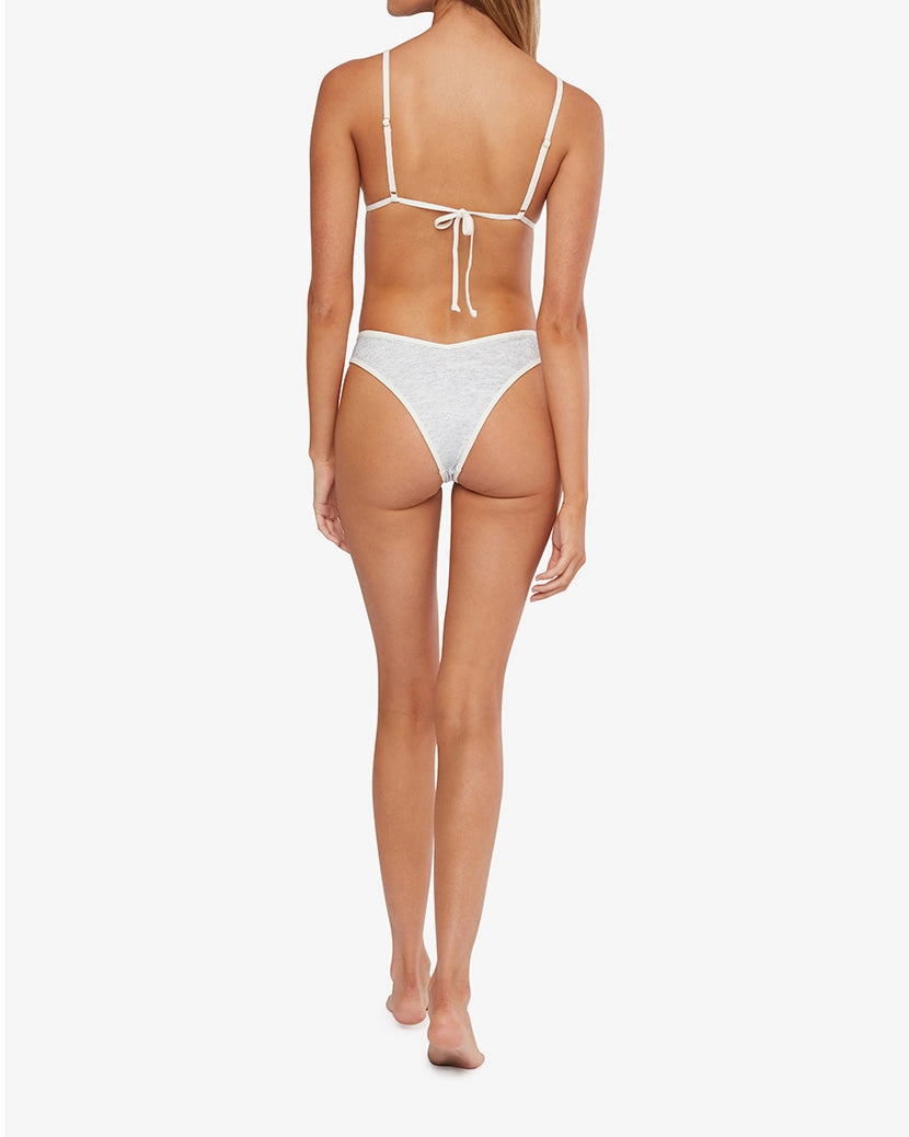 Delilah Bottom
