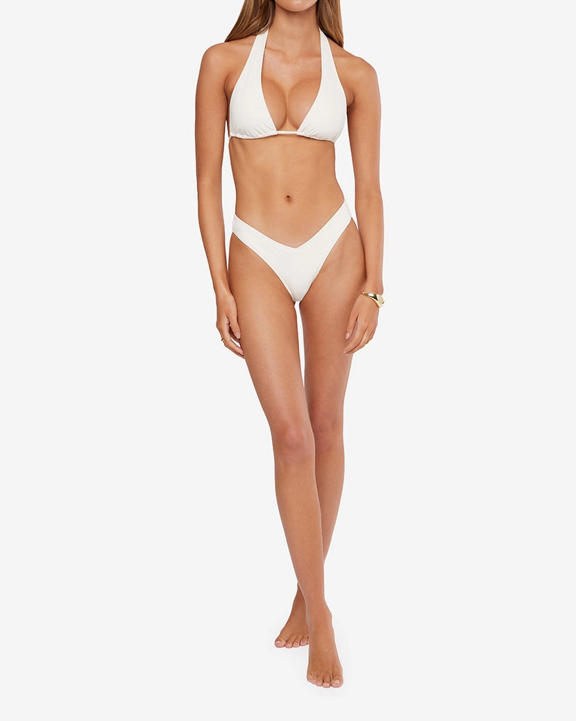 Delilah Bottom