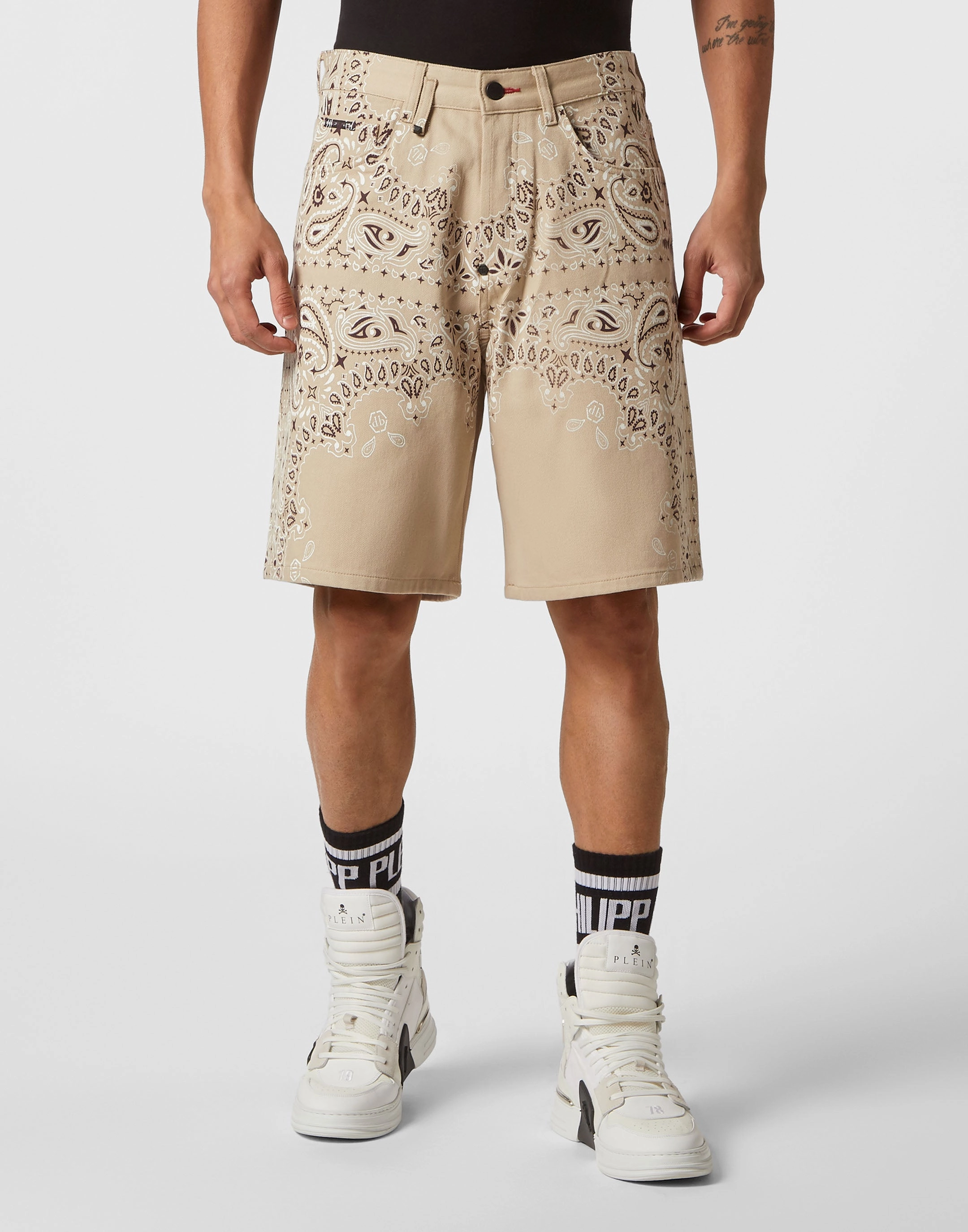 Denim Shorts Paisley Bandana