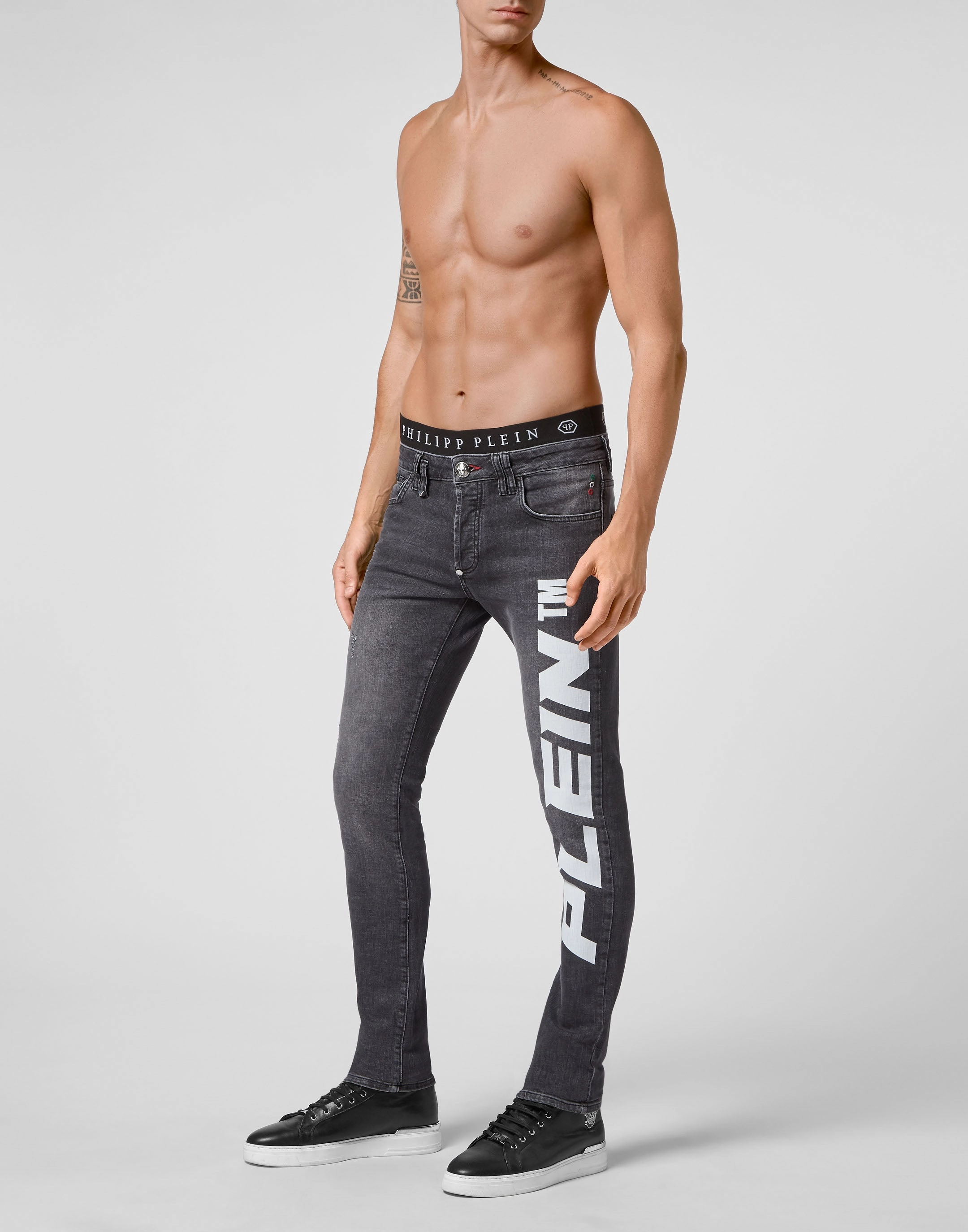 Denim Super Straight Cut