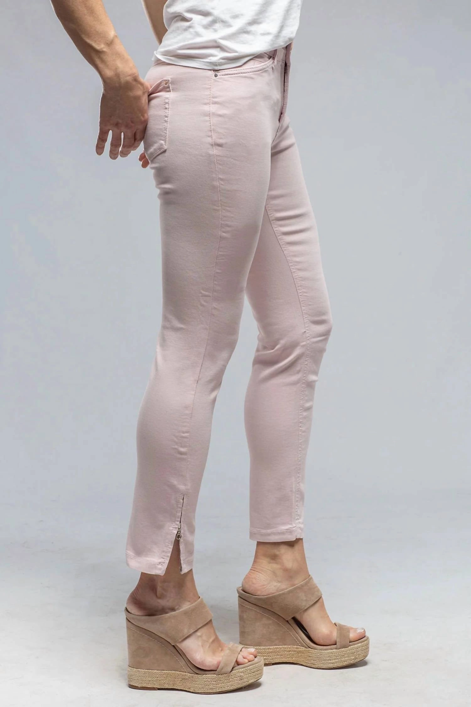 Dream Chic Jean In Pink