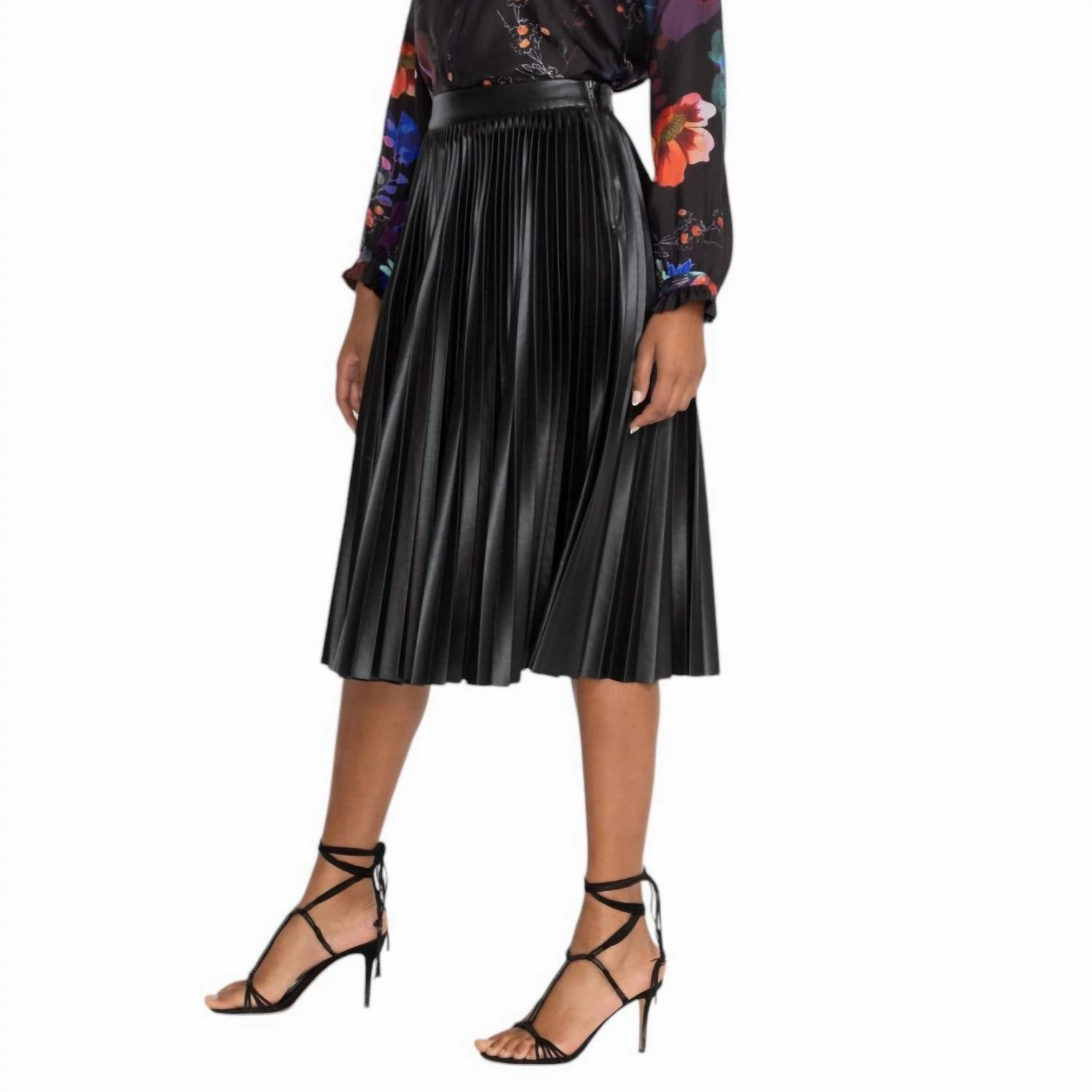 Emmi Vegan Leather Pleated Skirt In Black