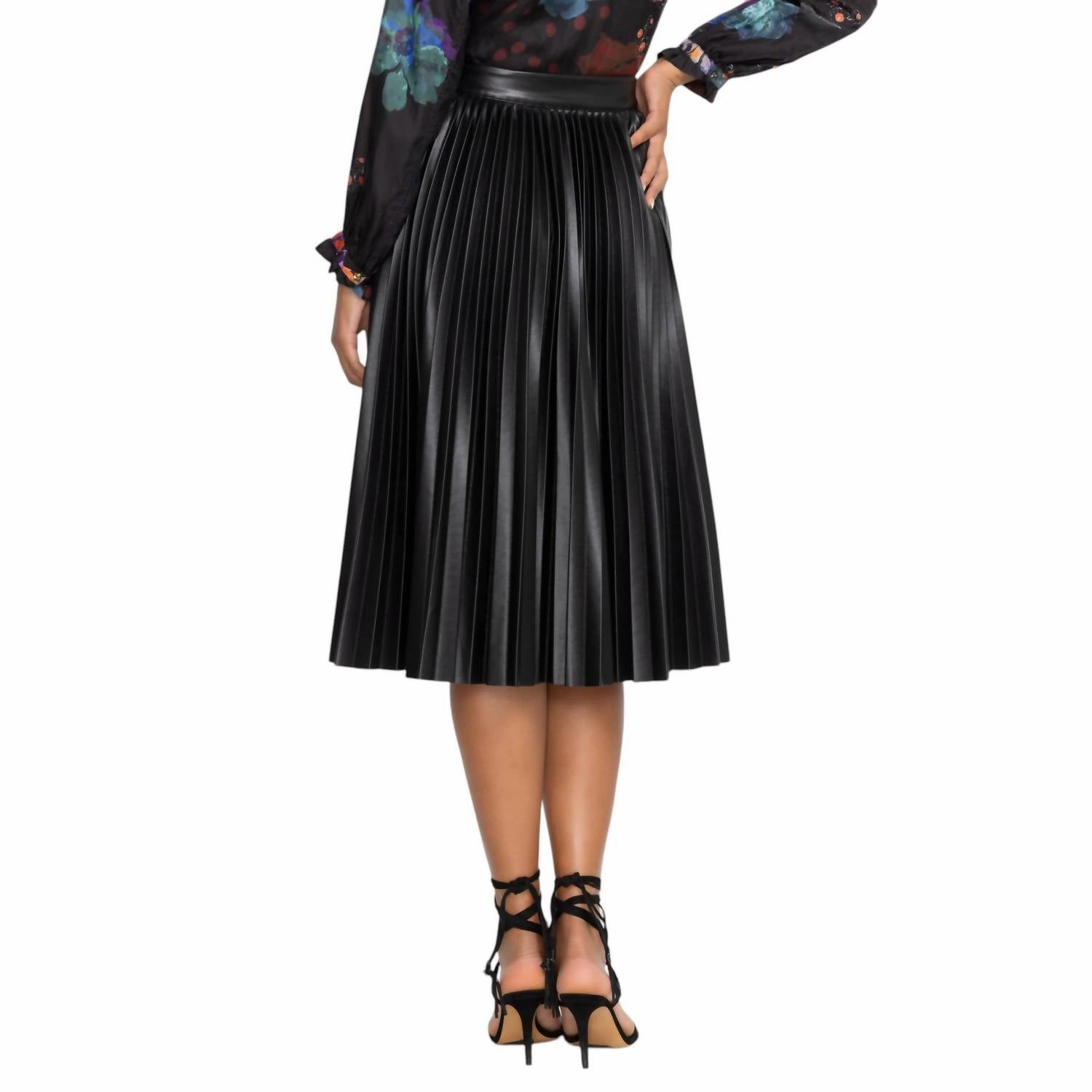 Emmi Vegan Leather Pleated Skirt In Black