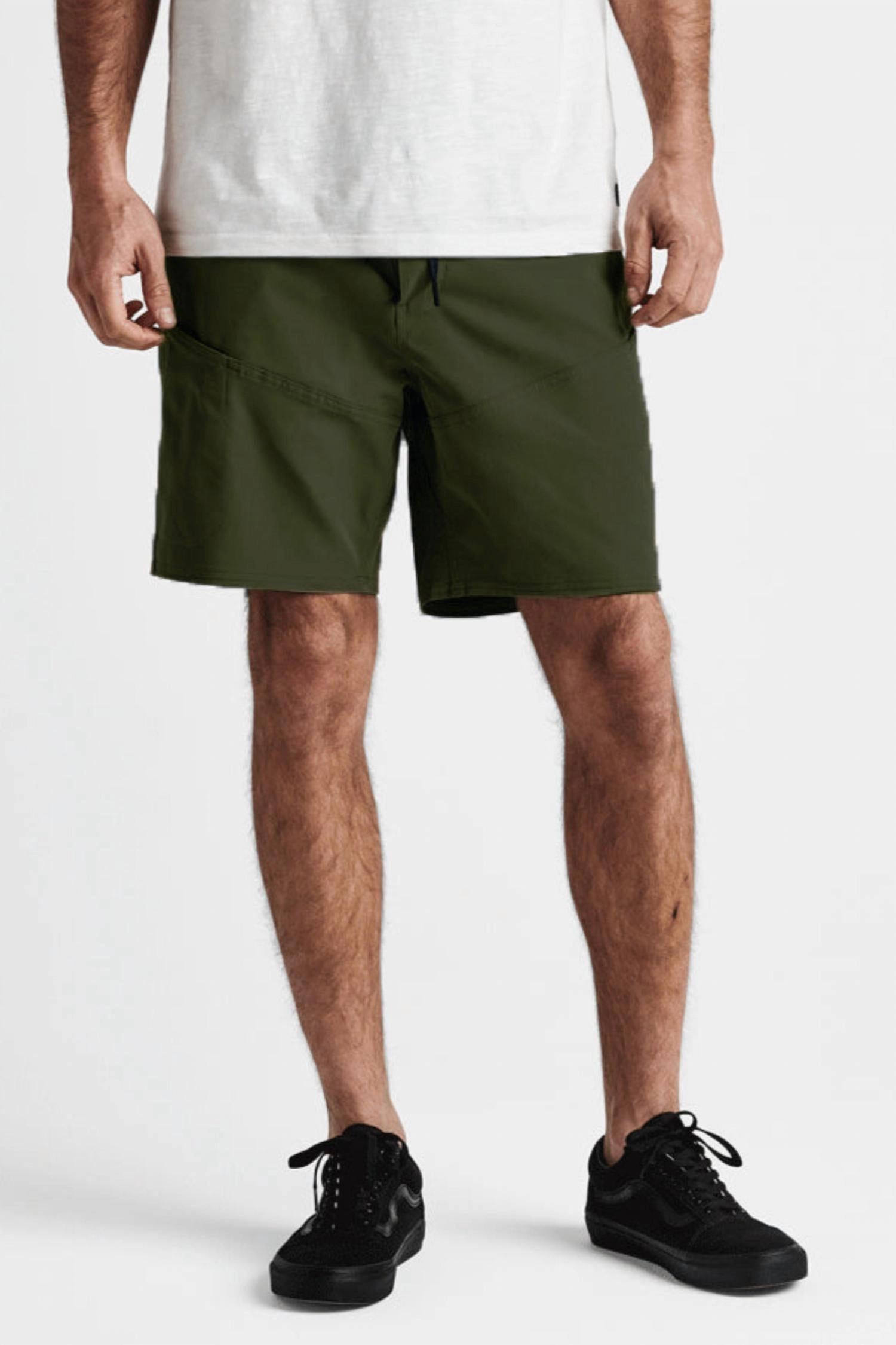 Explorer Long Road Shorts In Dark Military