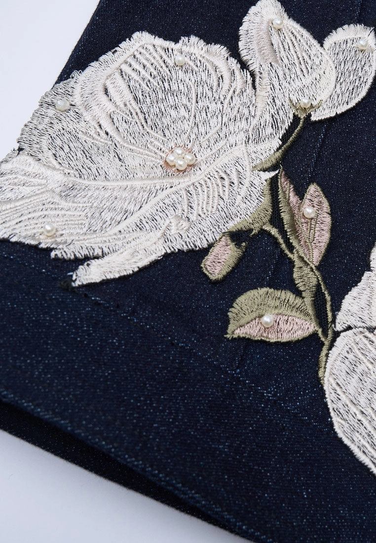 Floral Embellishment Exposed-seam Denim Jacket