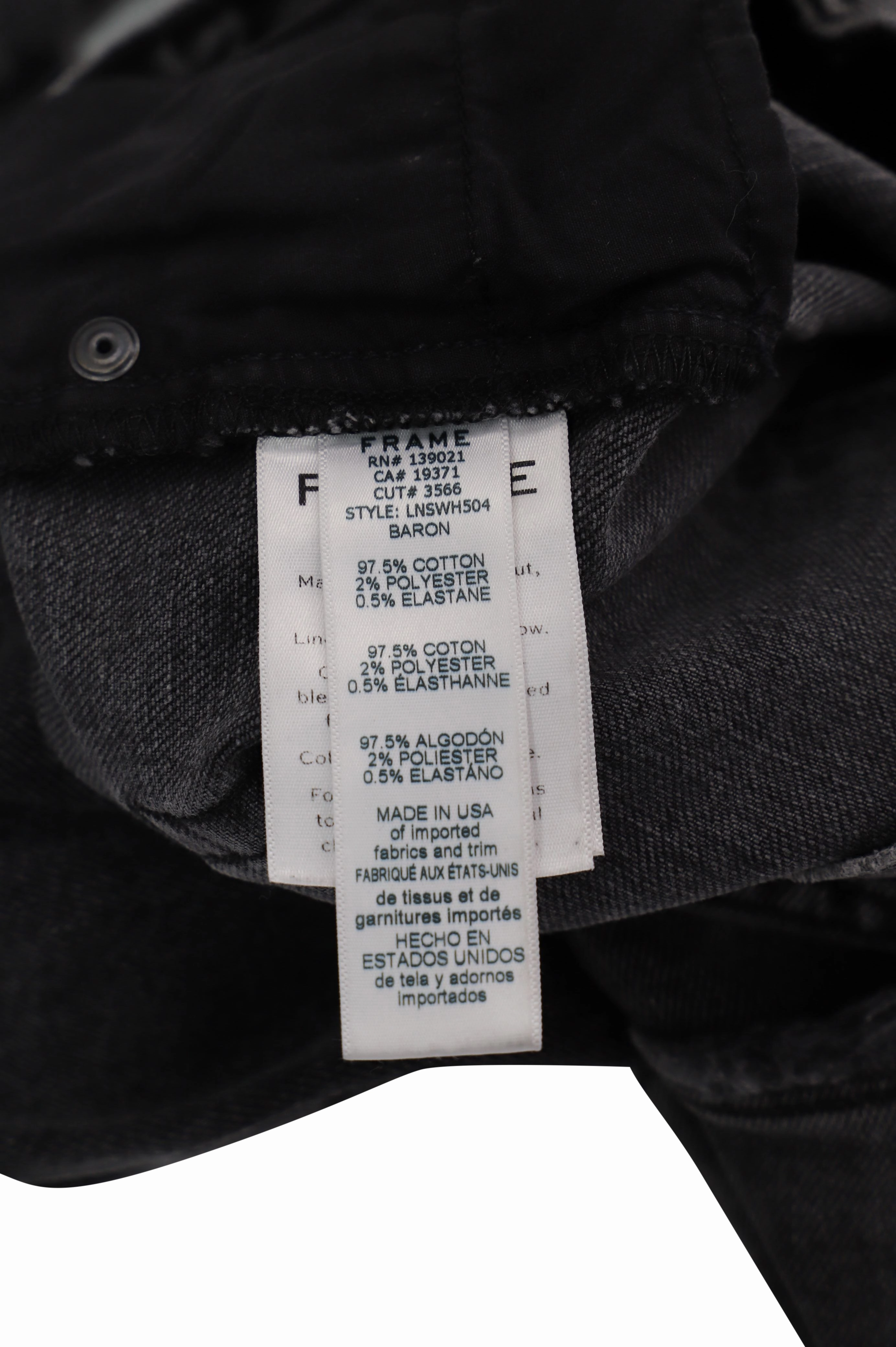 Frame Le Nouveau Straight Crop Jeans in Black Denim