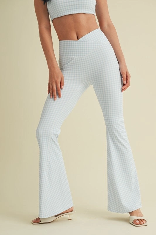 Gingham Soft Sculpt V-Waist Flare Pants