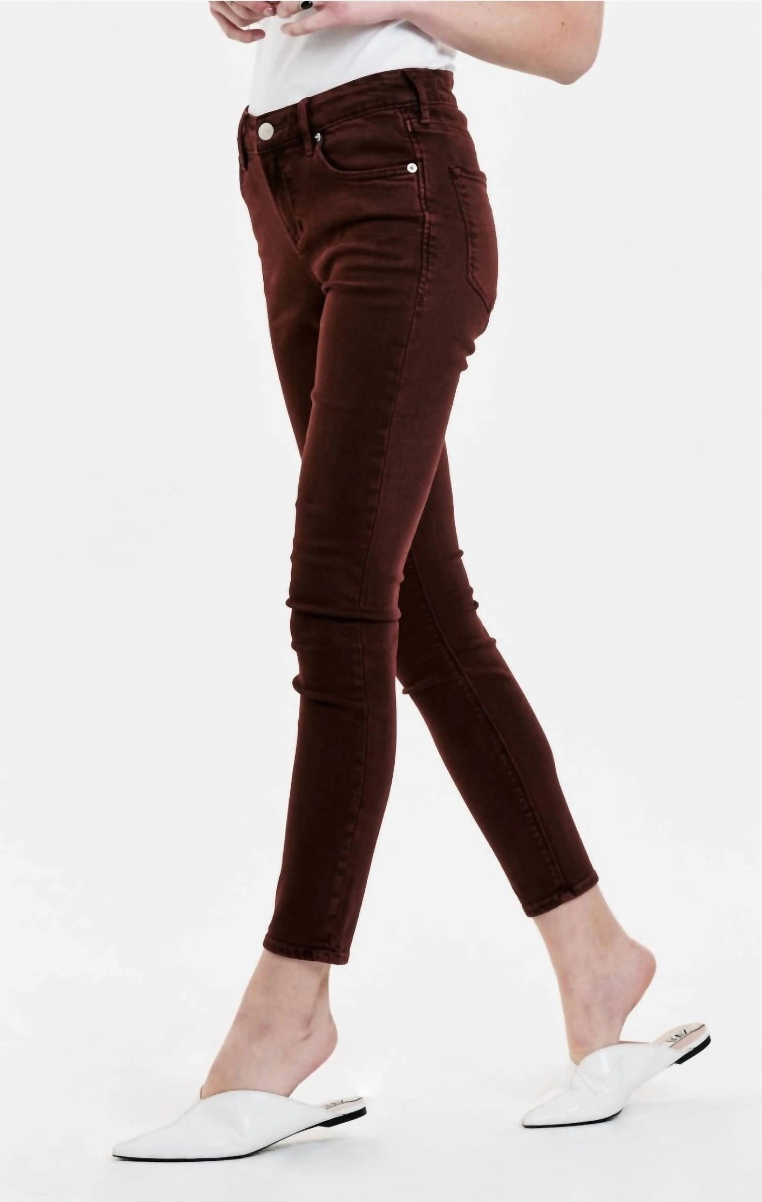 Gisele Skinny Jean In Brown