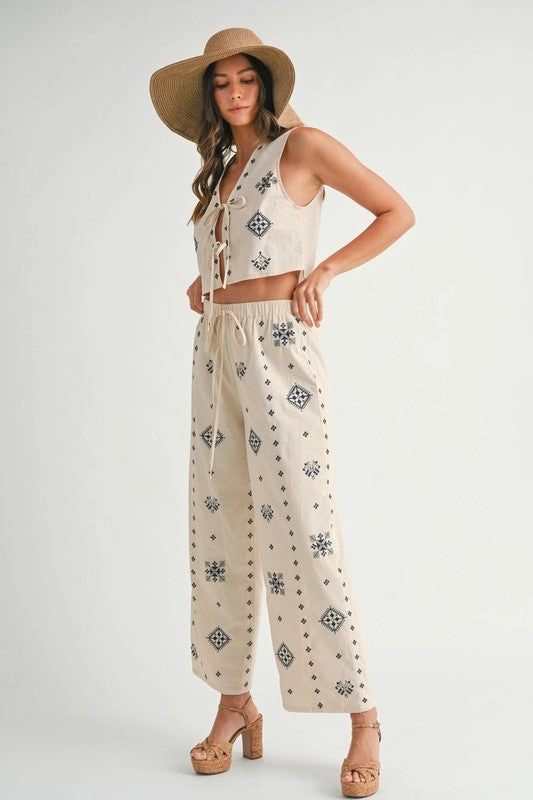 Harborside Embroidered Linen Pants