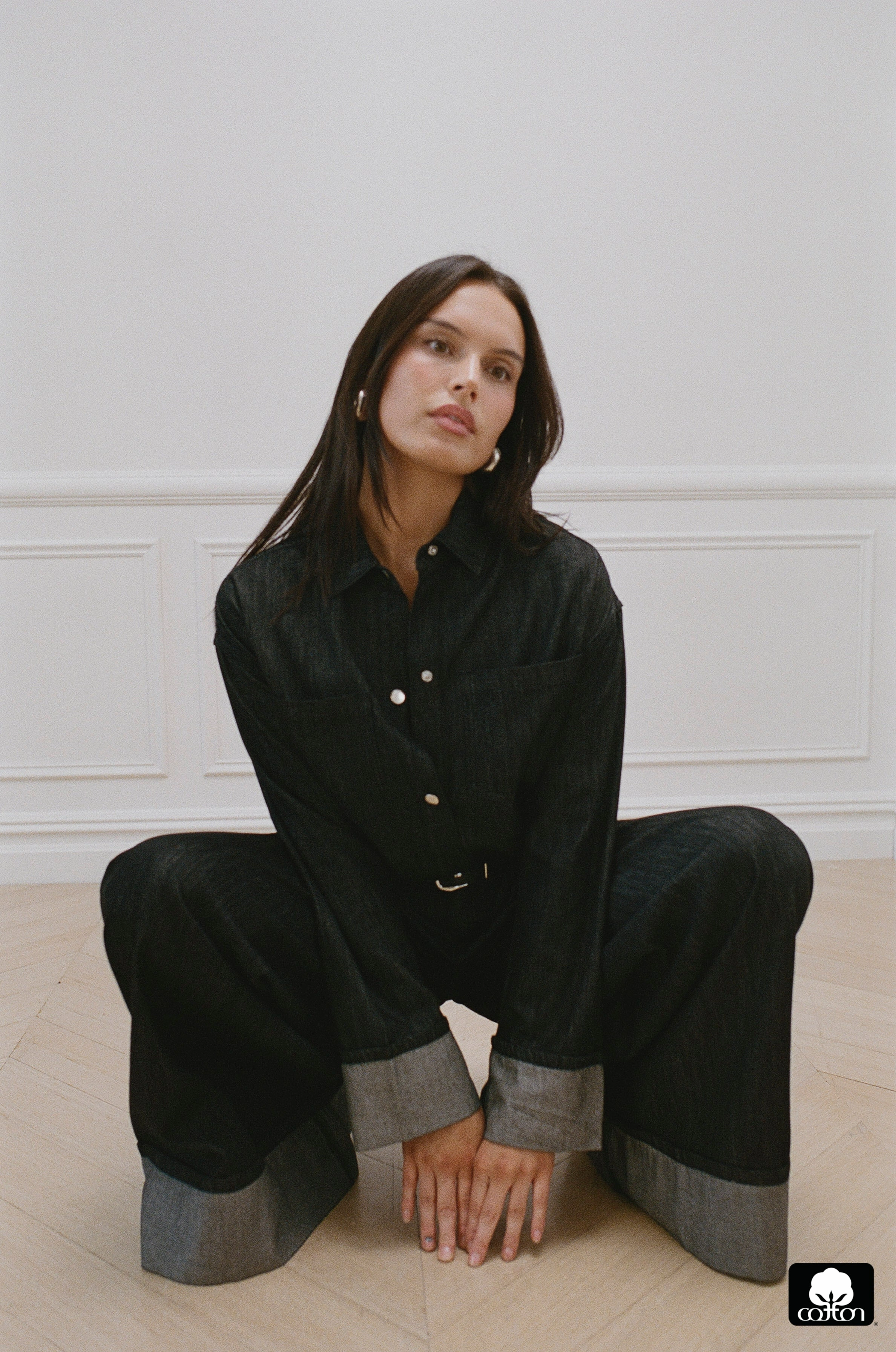 High Waisted Pleated Super Wide Leg Pant
