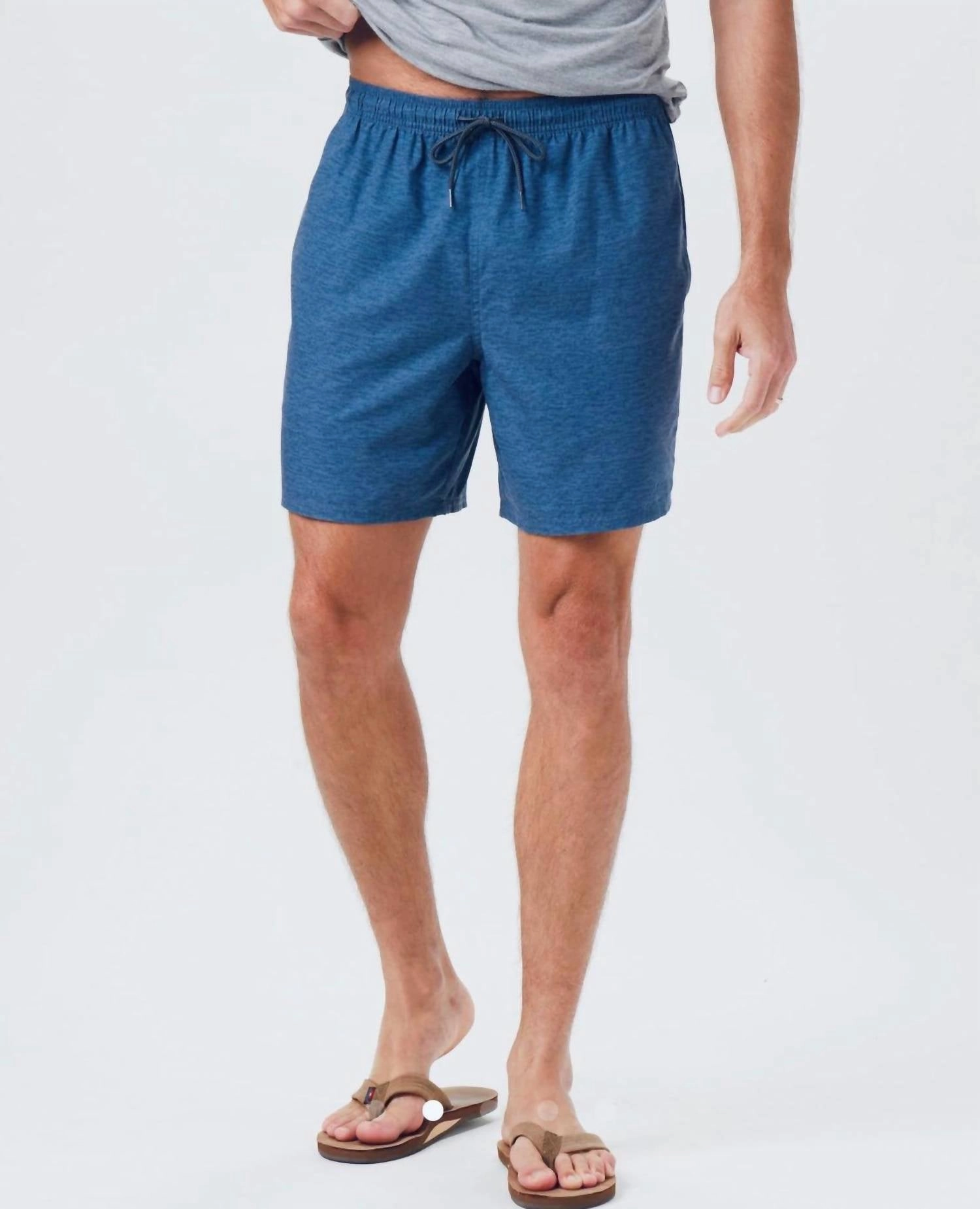 Hybrid Short In Mineral Blue