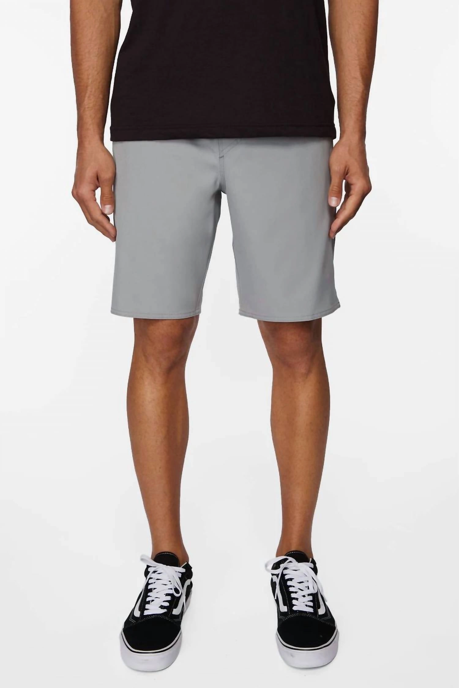 Interlude Hybrid Short In Light Grey