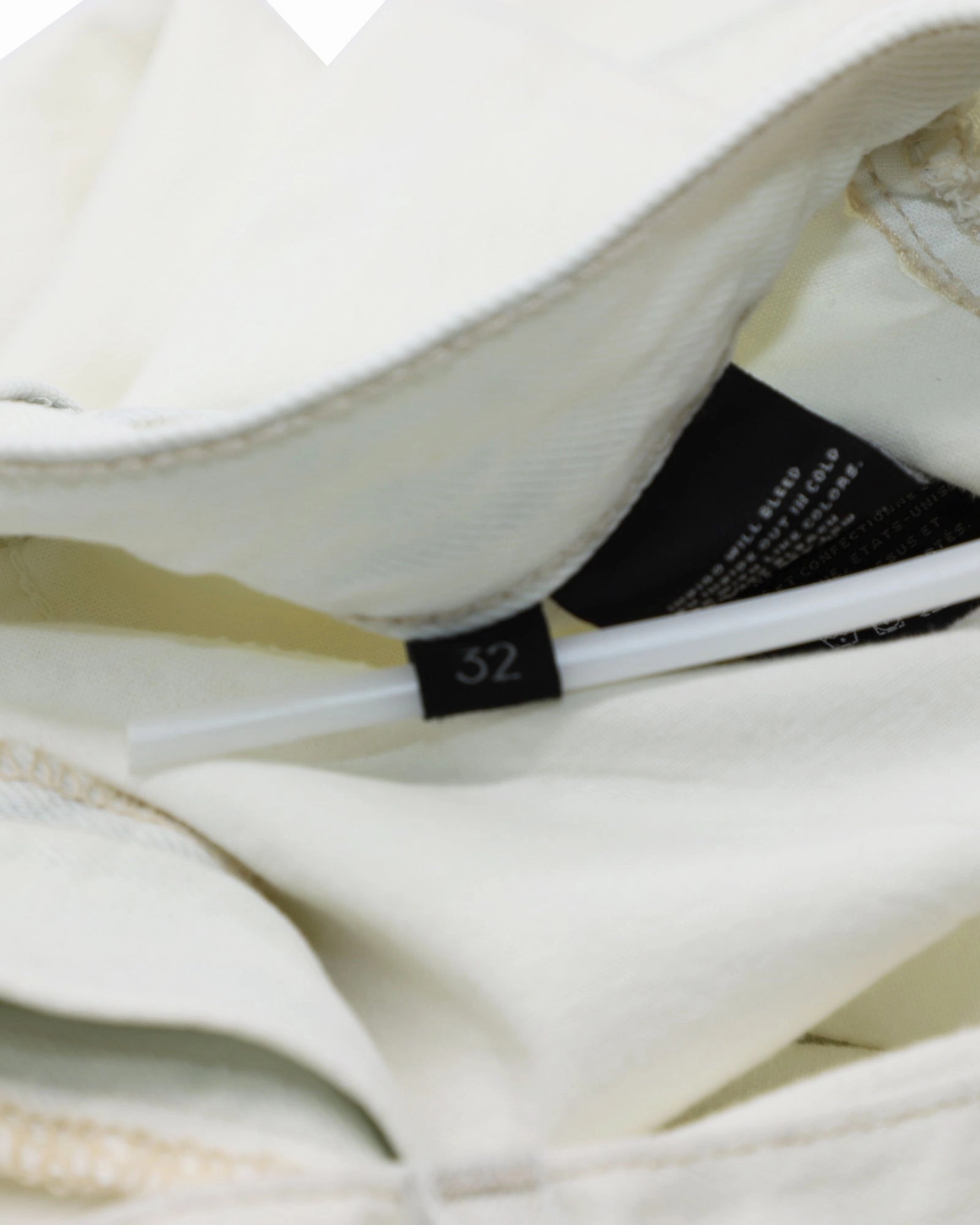 J Brand Pleated Peg Jeans in White Cotton