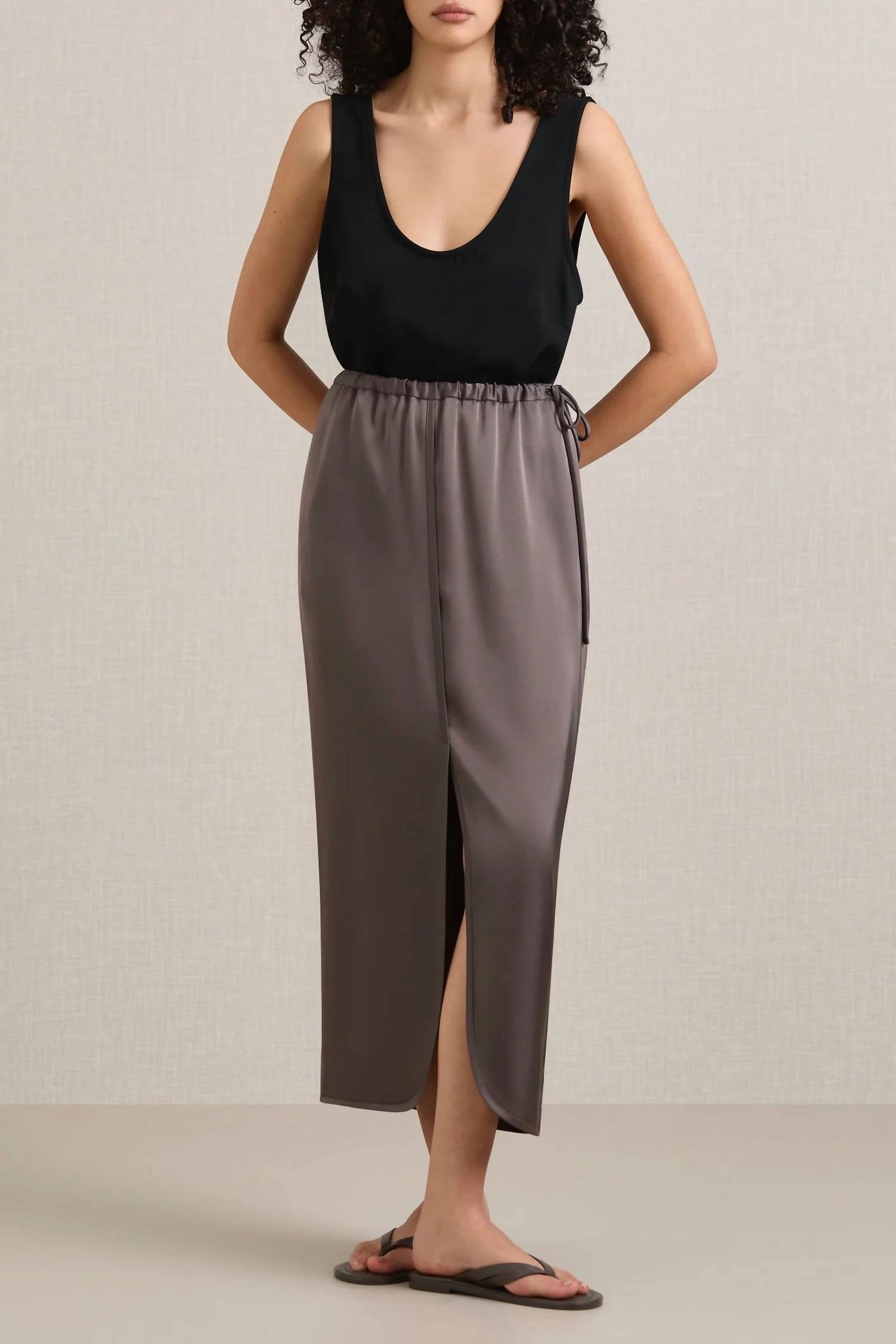 Kindell Midi Skirt In Graphite