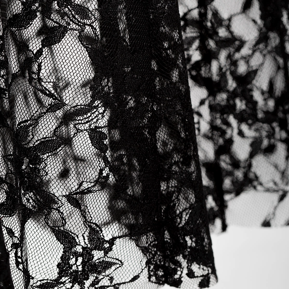 Lace pleated double layer skirt