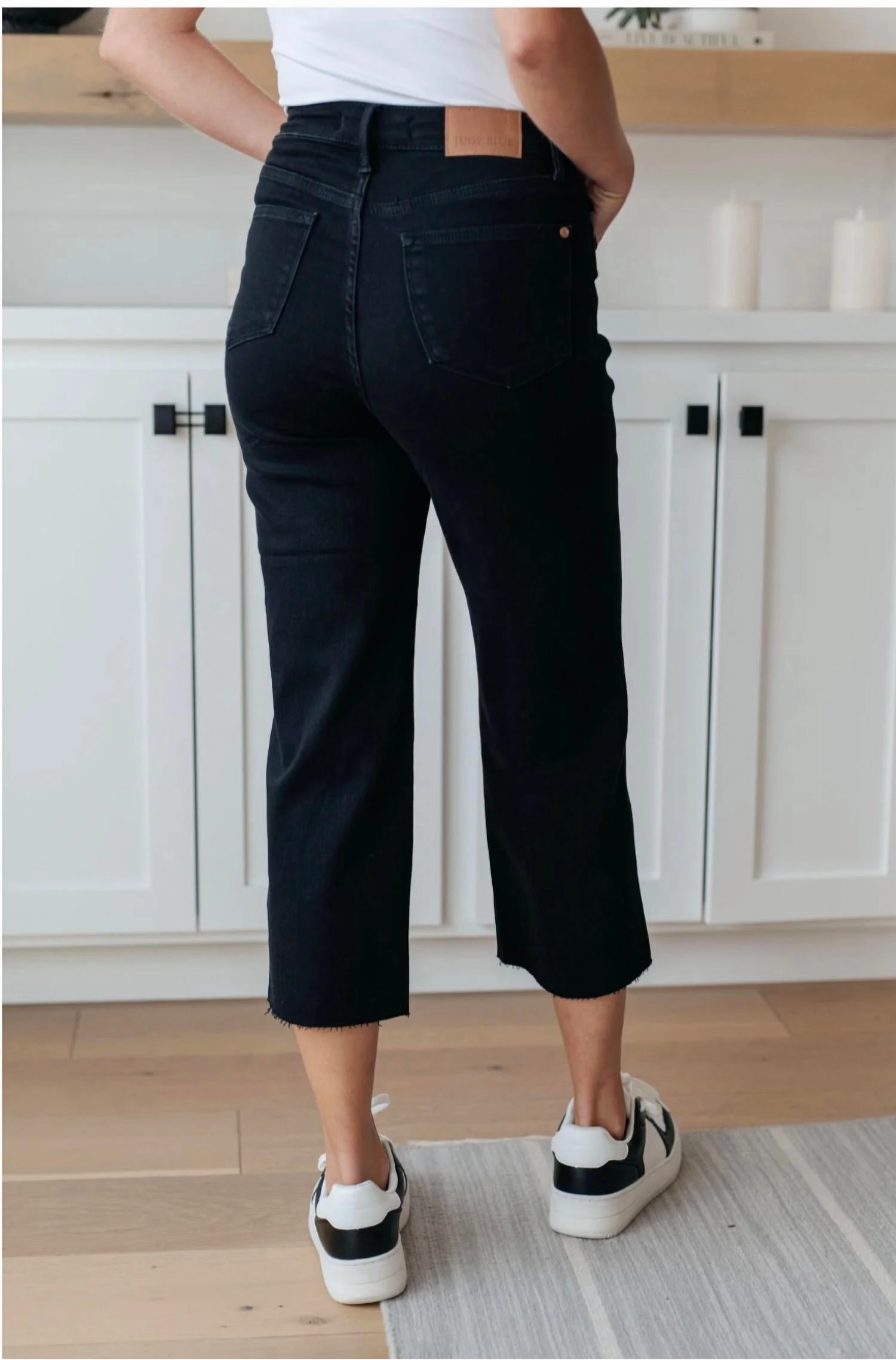 Lizzy High Rise Control Top Jeans In Black