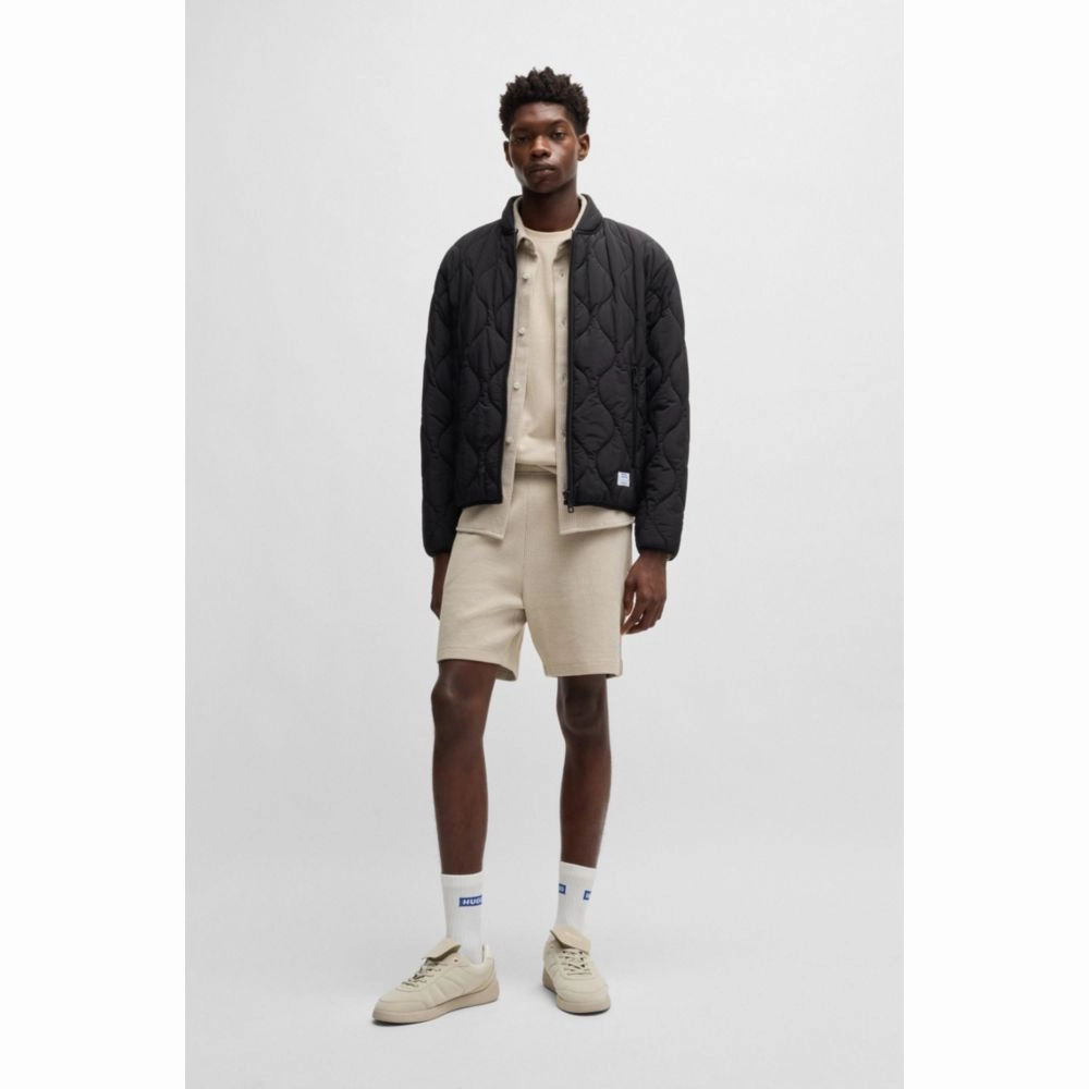 Loose-fit shorts in waffle-structured cotton