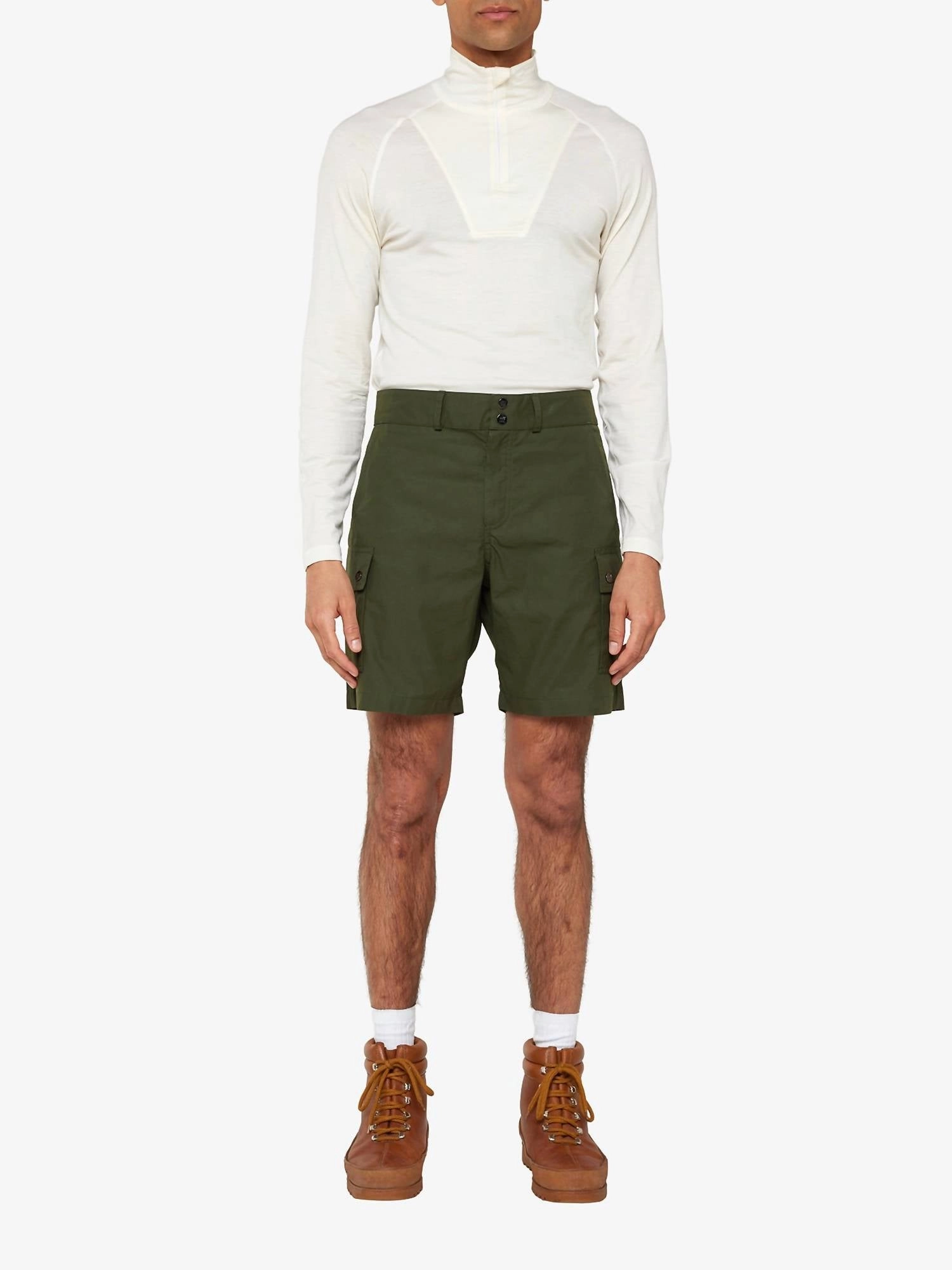 Lyngen Shorts In Olive Green