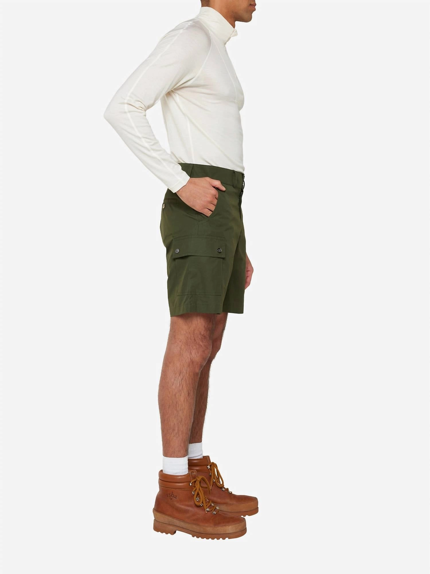 Lyngen Shorts In Olive Green