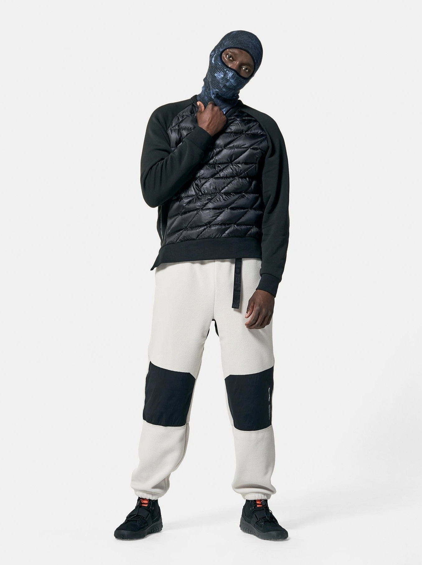 M Hybrid Down Crew - Black