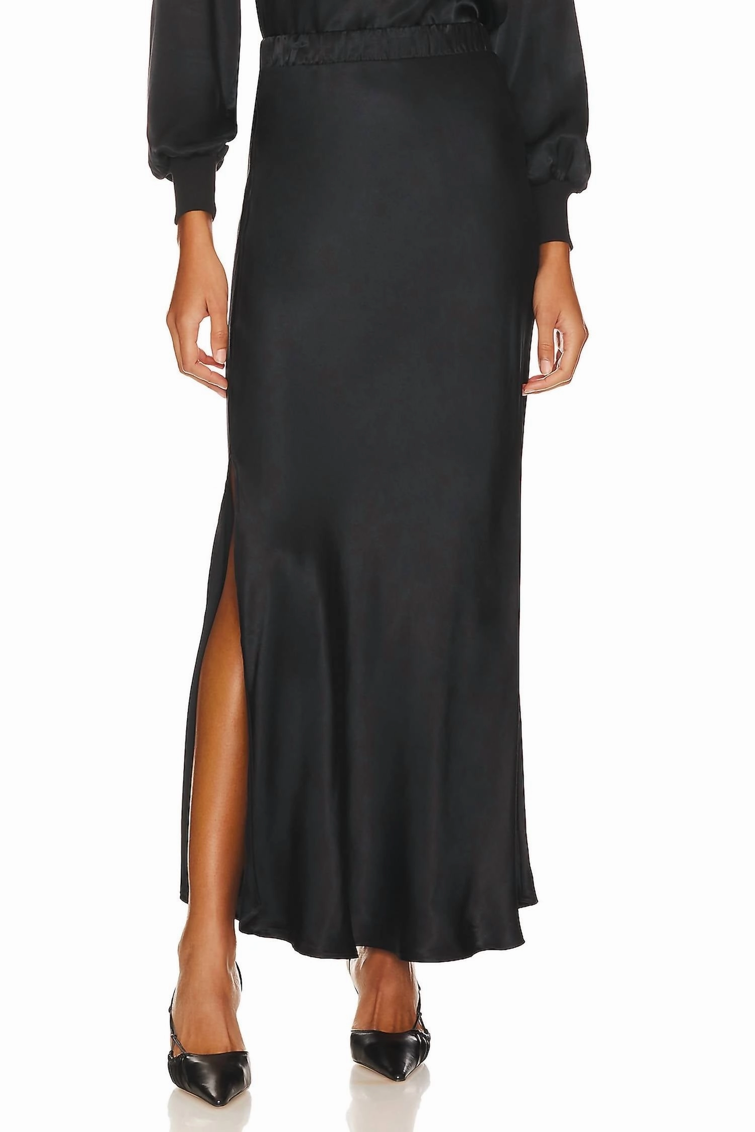 Maribel Bias Skirt With Slit In Black