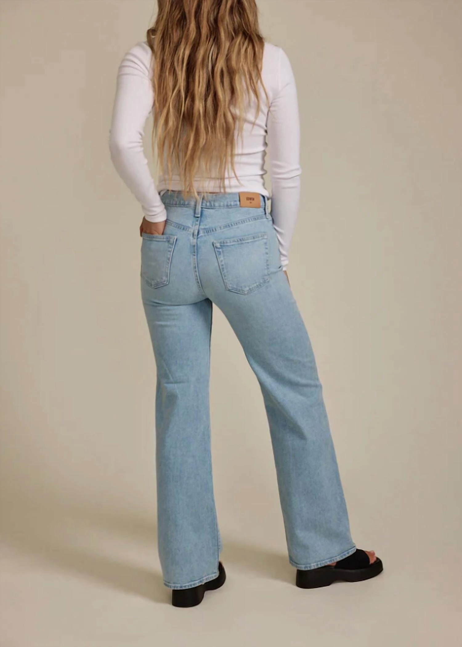 Marli Wide Leg Jeans In Crosby