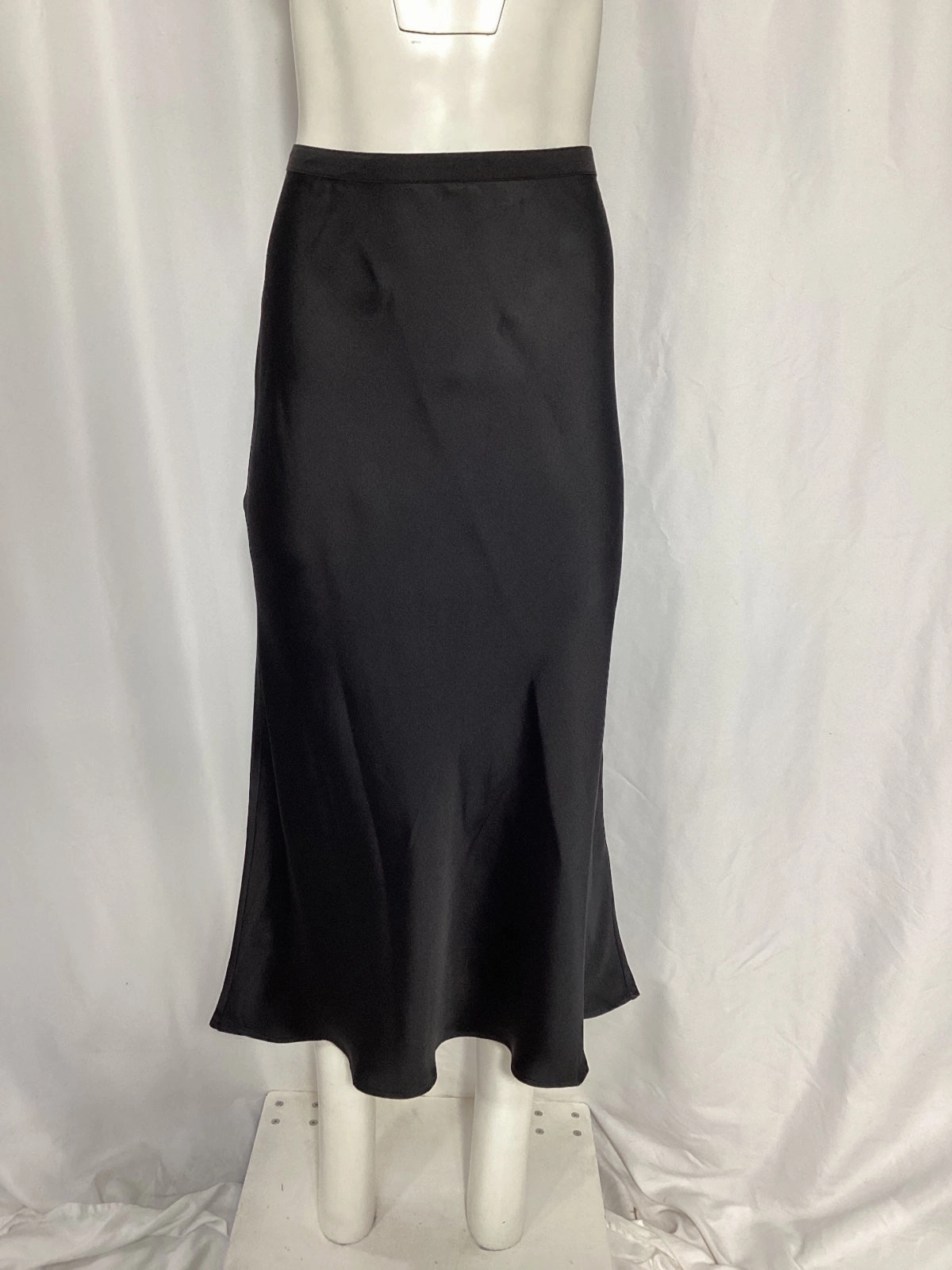 Max Mara Leisure Midi Flared Skirt in Black Acetate
