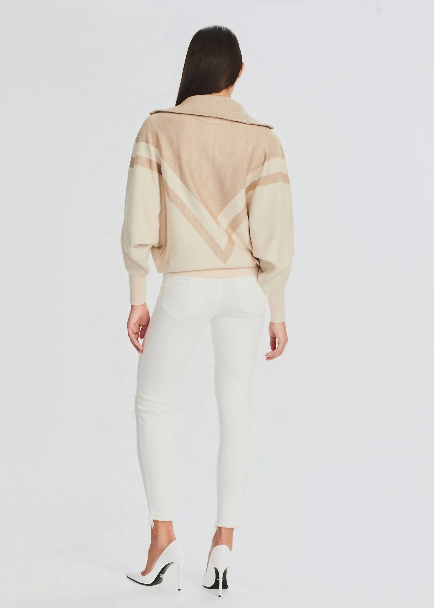 Maya Mid Rise Jeans In White