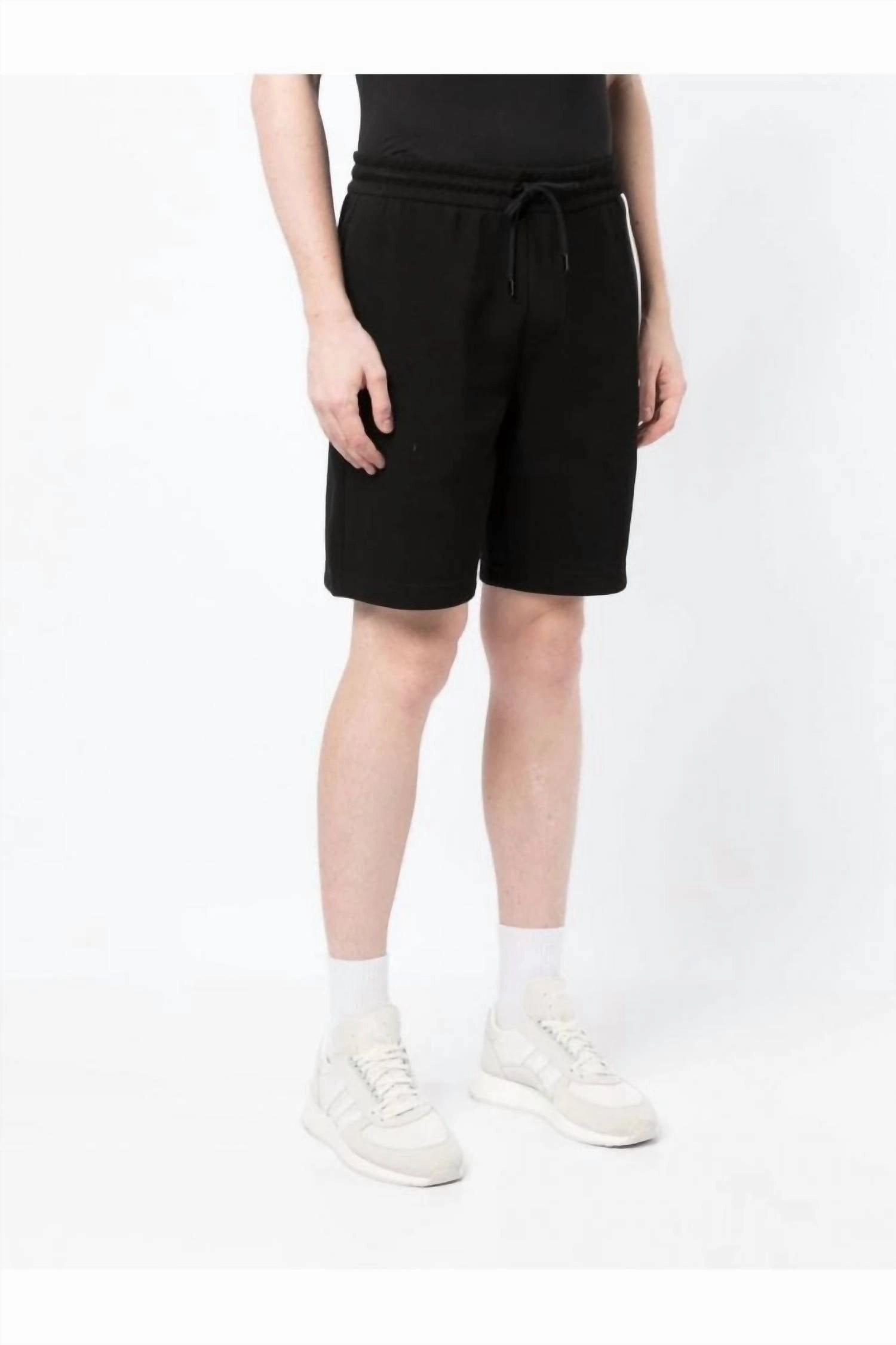 Men Lamson 94 Shorts In Black