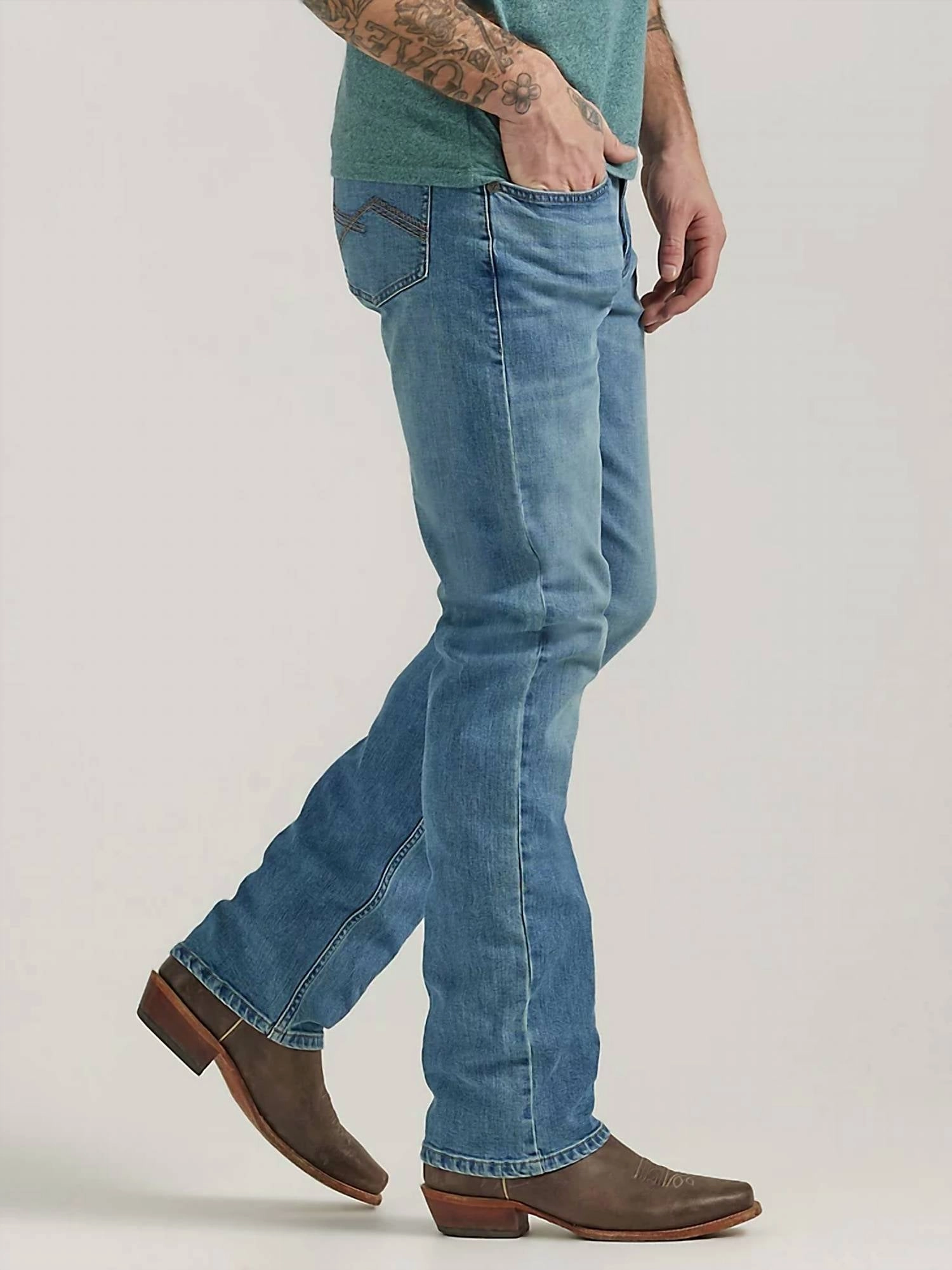 Men's Slim Straight Jeans In Broken Spur