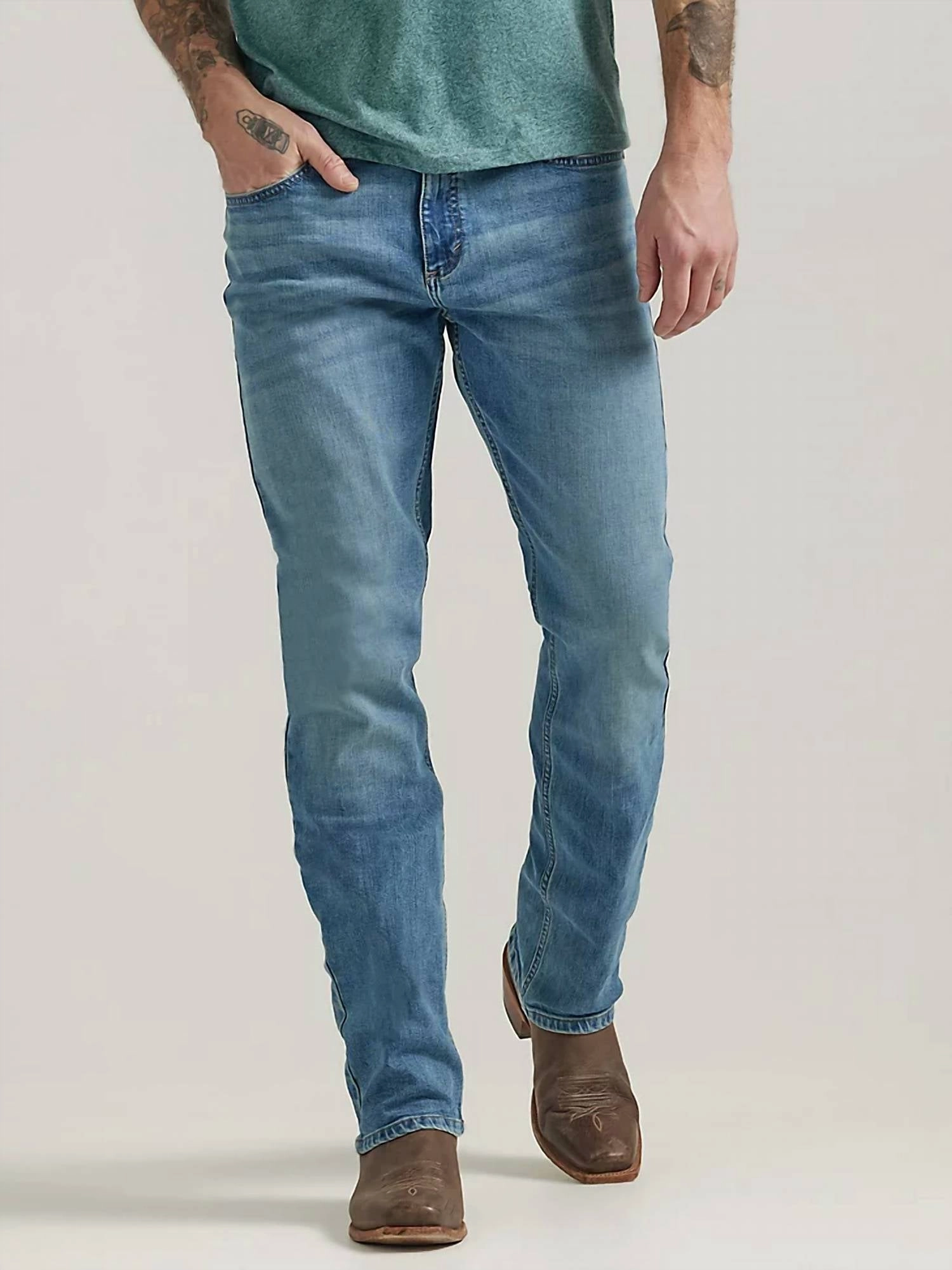 Men's Slim Straight Jeans In Broken Spur